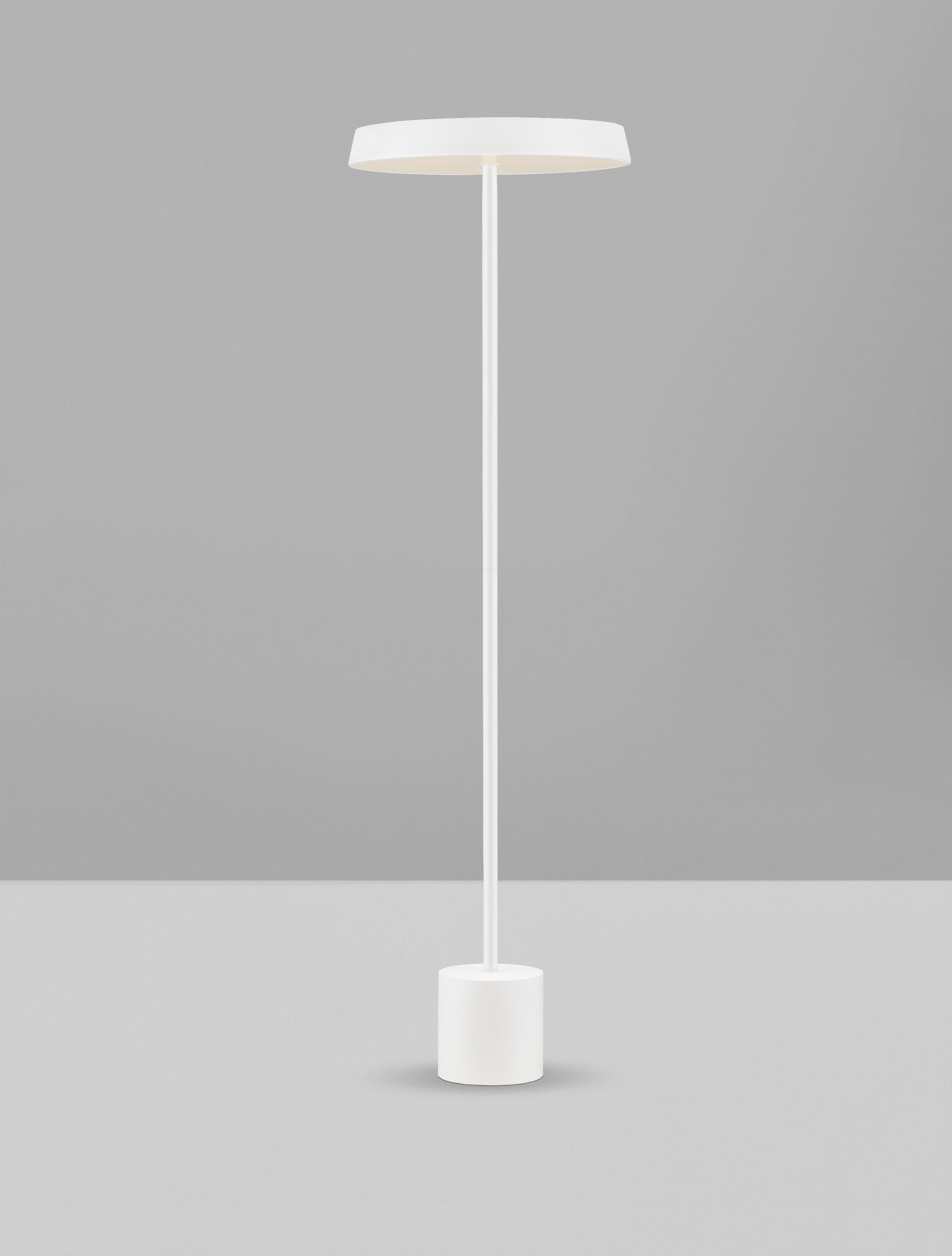 VETRO | H 136 D 40 cm | 33 W | 3000 K | 2666 lm | IP20 | White | Aluminum/Acrylic