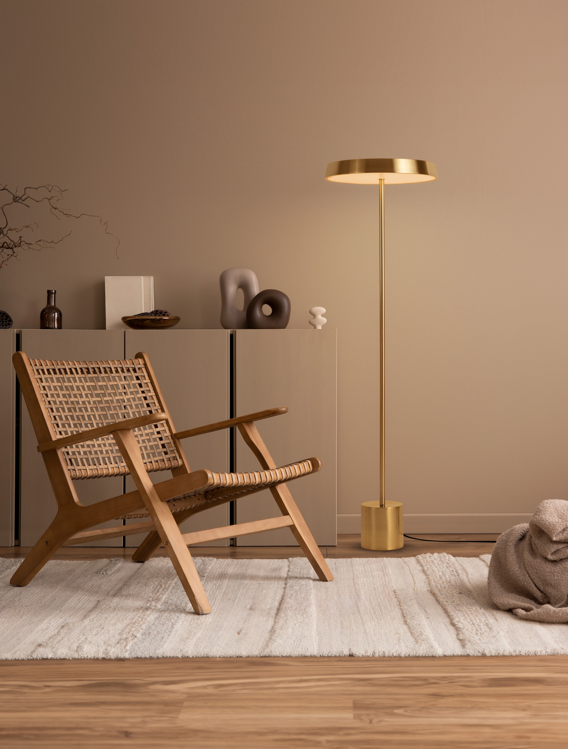 VETRO | H 136 D 40 cm | 33 W | 3000 K | 2666 lm | IP20 | Gold | Aluminum/Acrylic