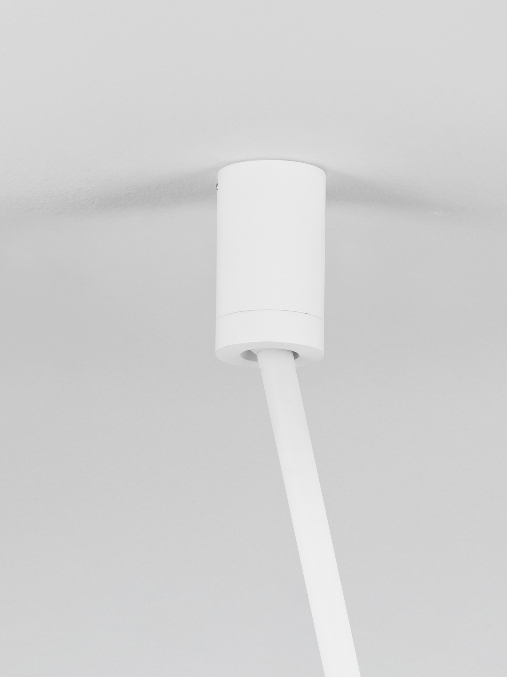 STILVI | H 50 D 5 cm | 4 W | 3000 K | 177 lm | IP20 | Bianco | Alluminio