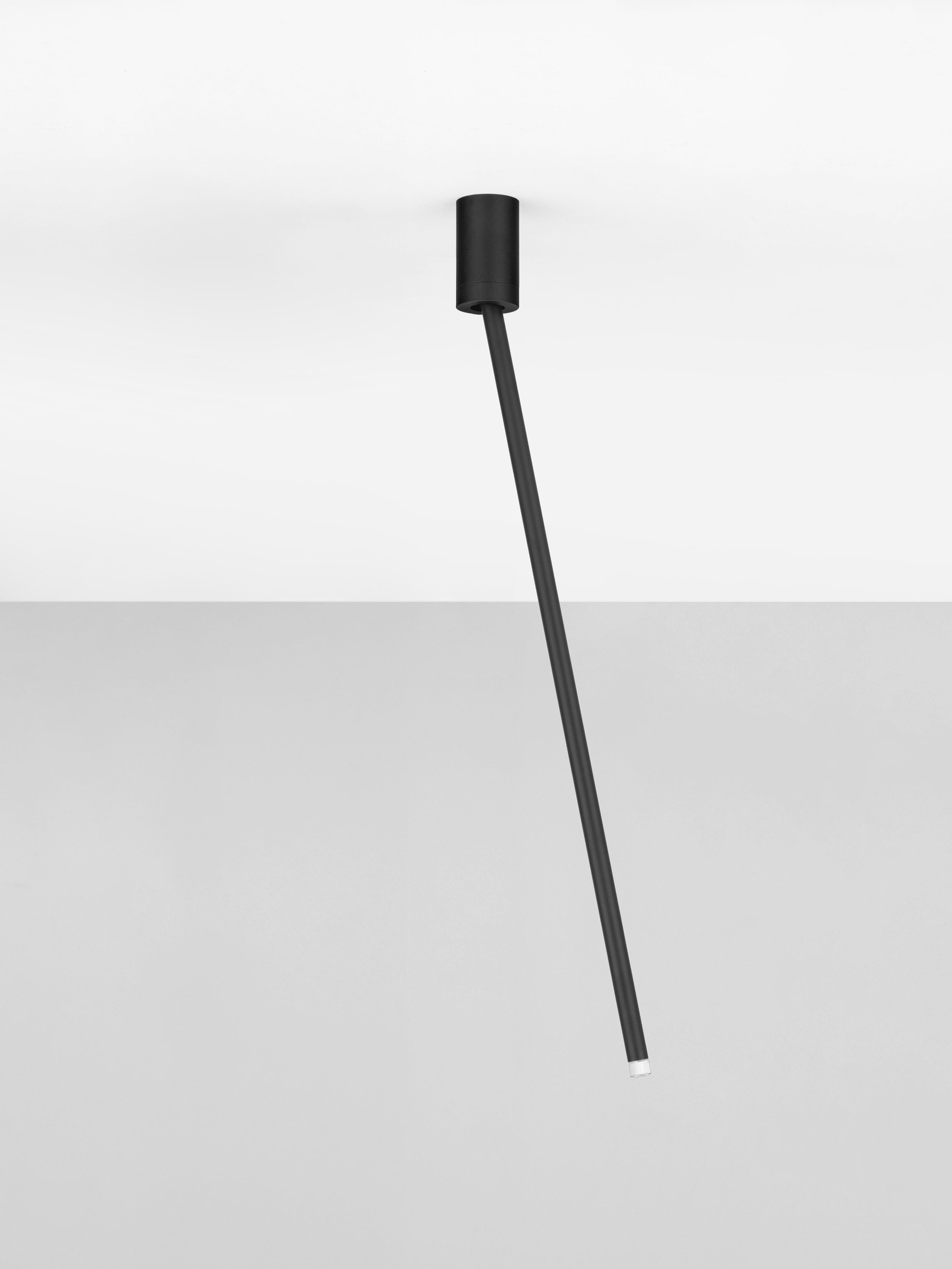 STILVI | H 70 D 5 cm | 4 W | 3000 K | 177 lm | IP20 | Black | Aluminum