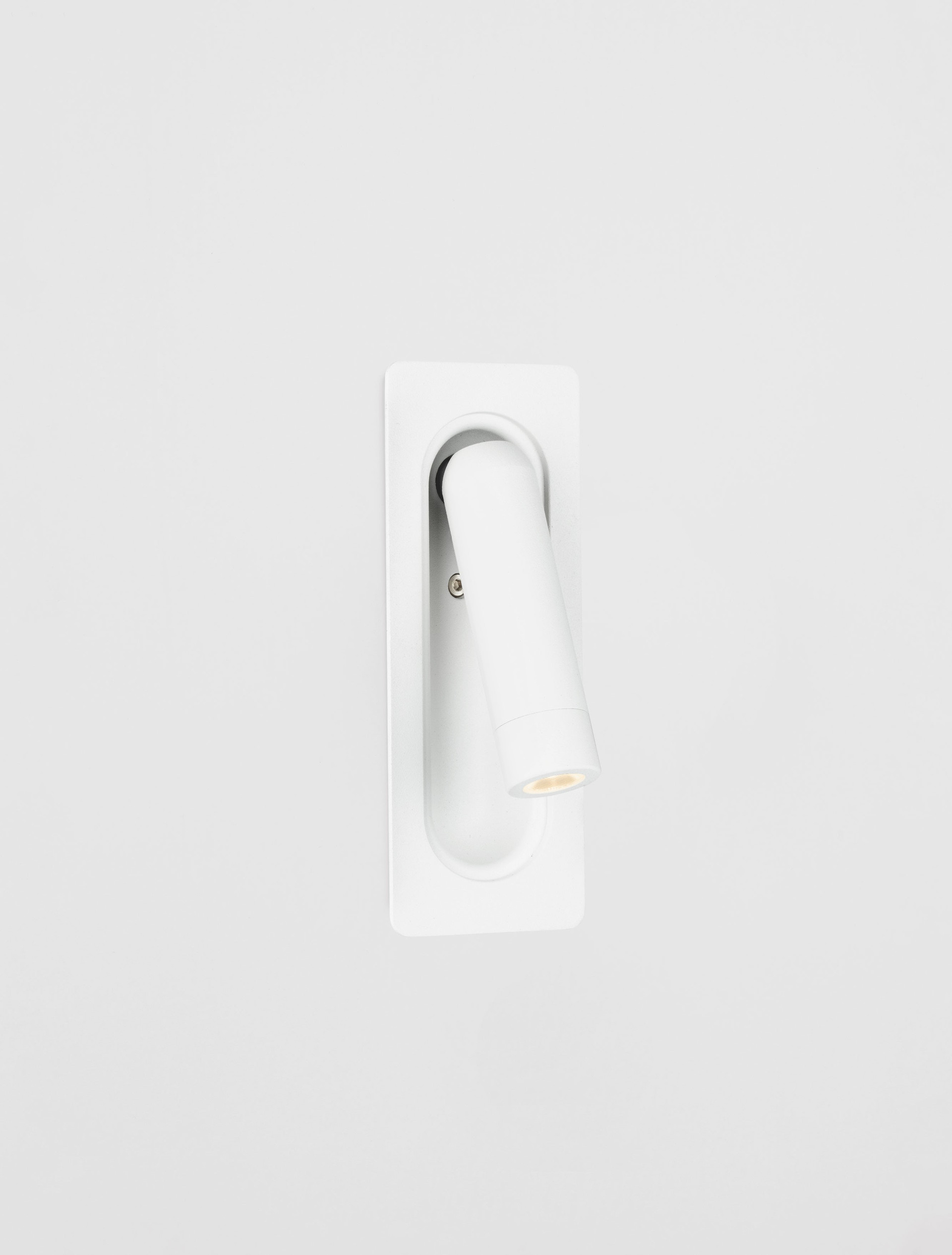 INLITE | L 6.8 W 6 H 16.8 cm | 3 W | 3000 K | 166 lm | IP20 | White | Aluminum