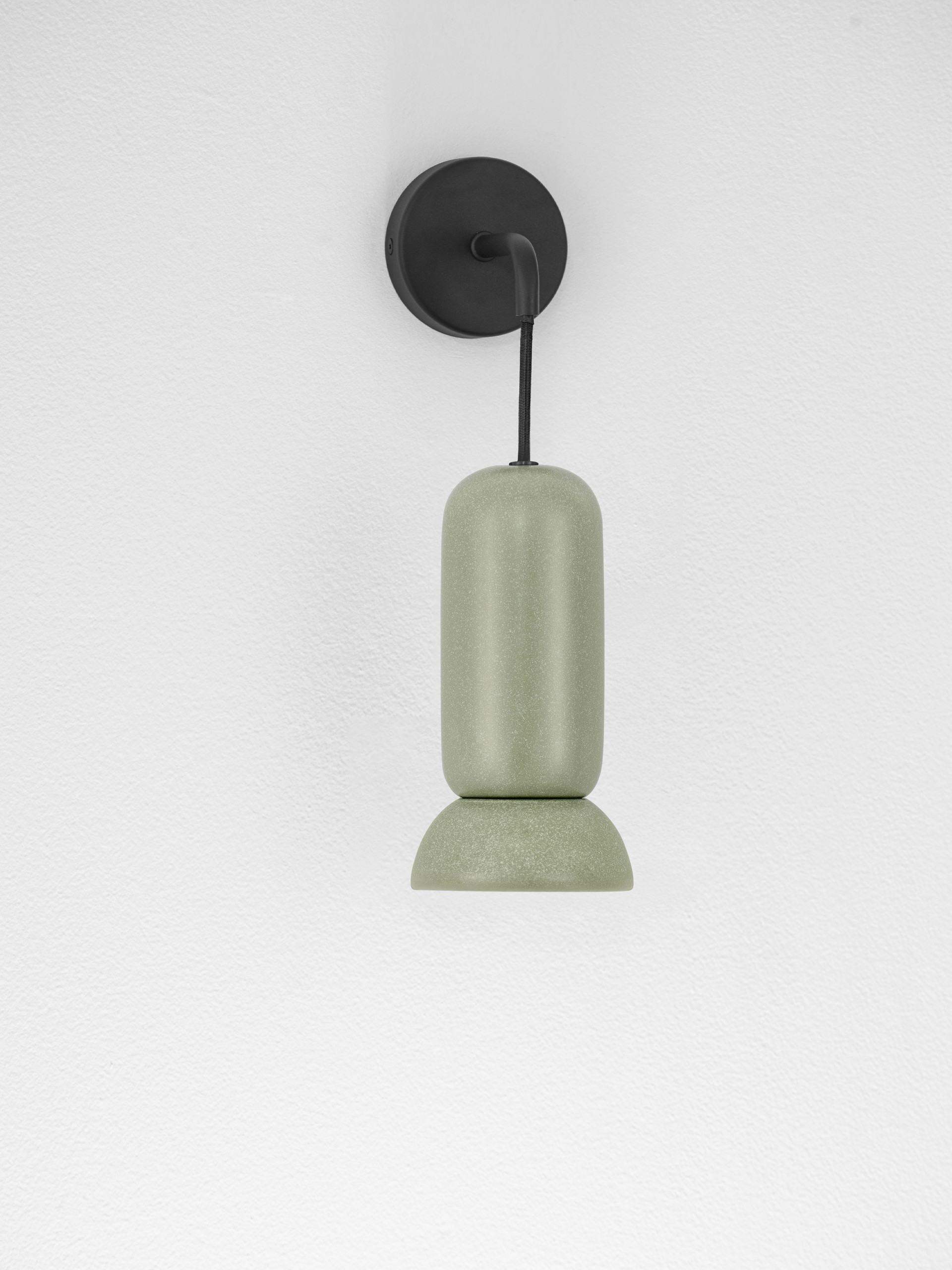 PARLO | W 15 H 36 D 11 cm | 10 W | IP20 | Grün | Stahl/Keramik