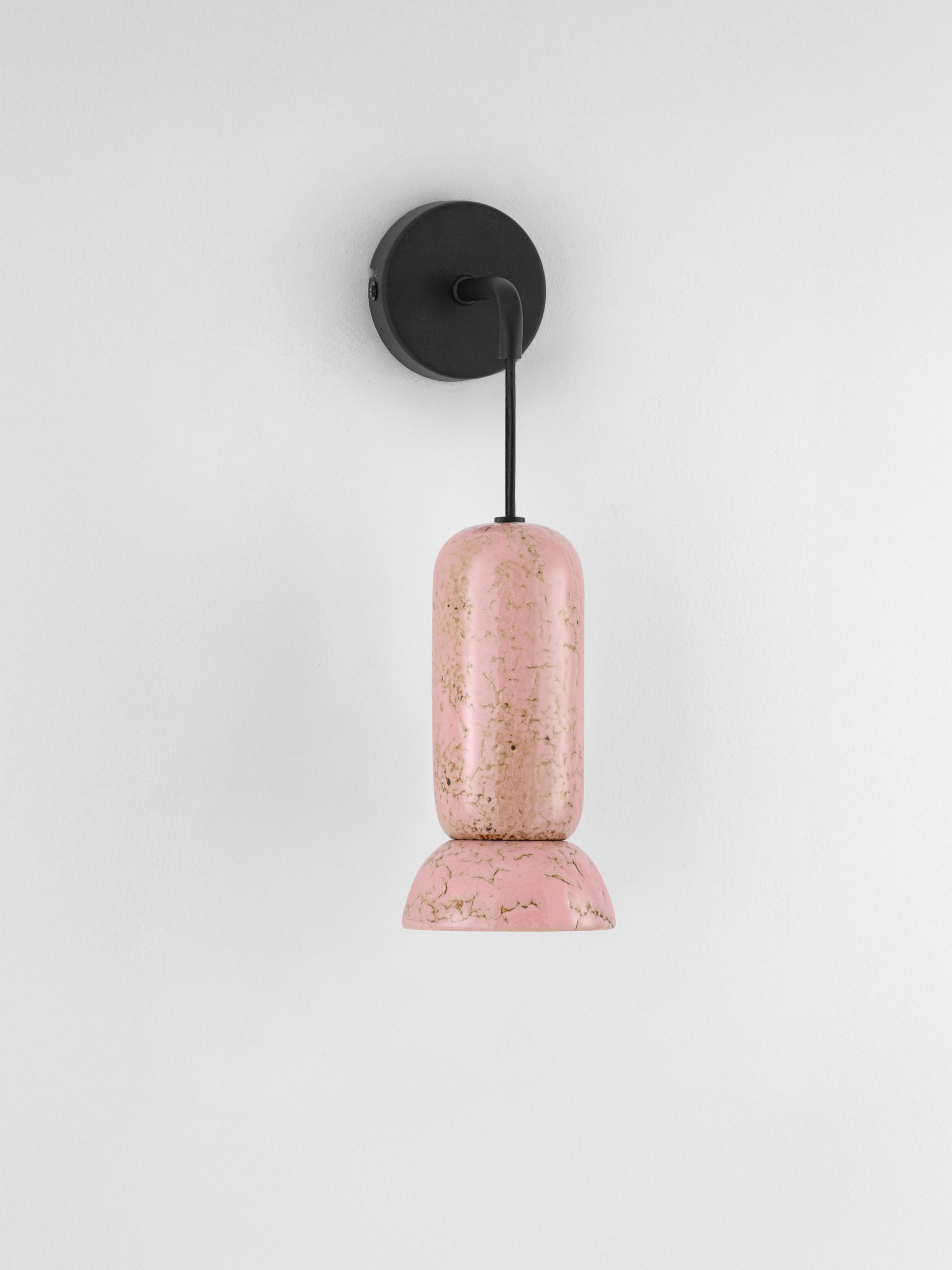 PARLO | W 15 H 36 D 11 cm | 10 W | IP20 | Pink | Steel/Ceramic