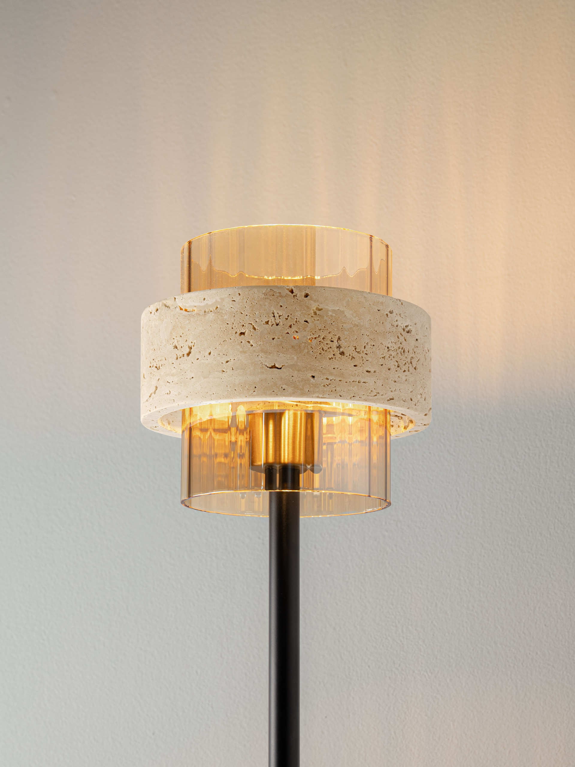 MELONY | H 152 D 25 cm | 12 W | IP20 | Amber/Beige | Glass/Travertine