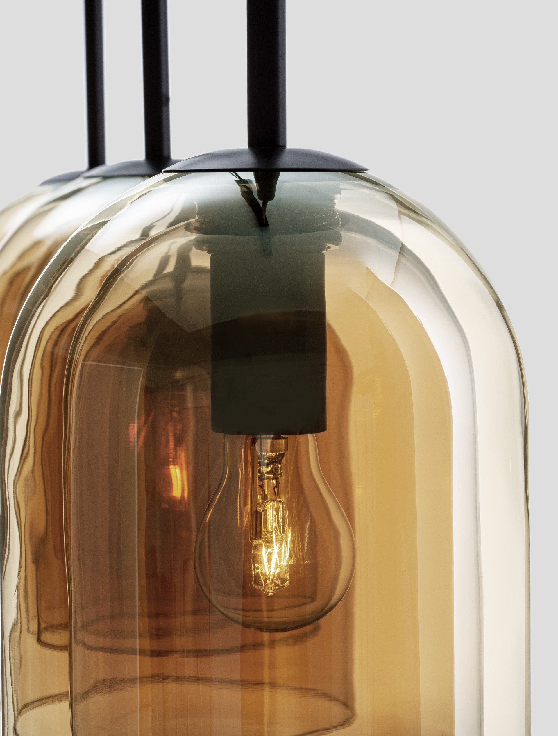 VELOR | L 70 W 18 H 158 cm | 36 W | IP20 | Amber | Glass/Metal