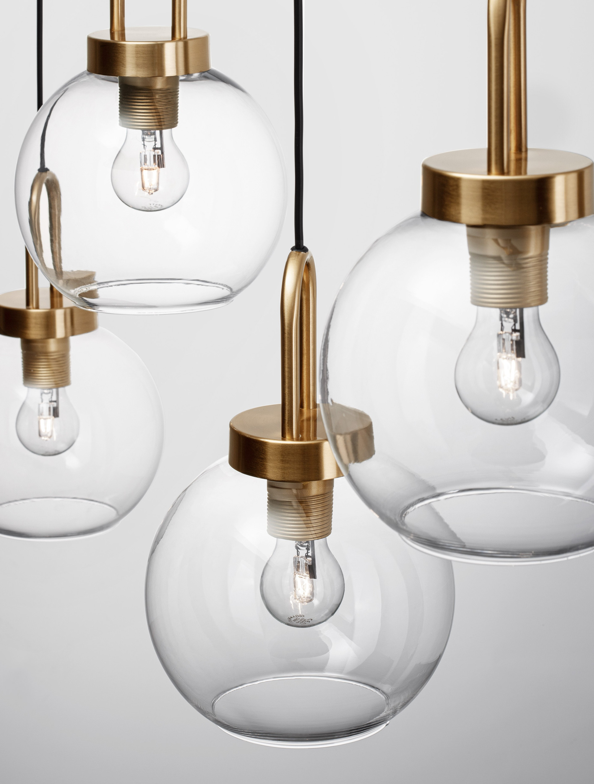 IRVINE | H 155 D 97.5 cm | 48 W | IP20 | Gold/Clear | Glass/Metal