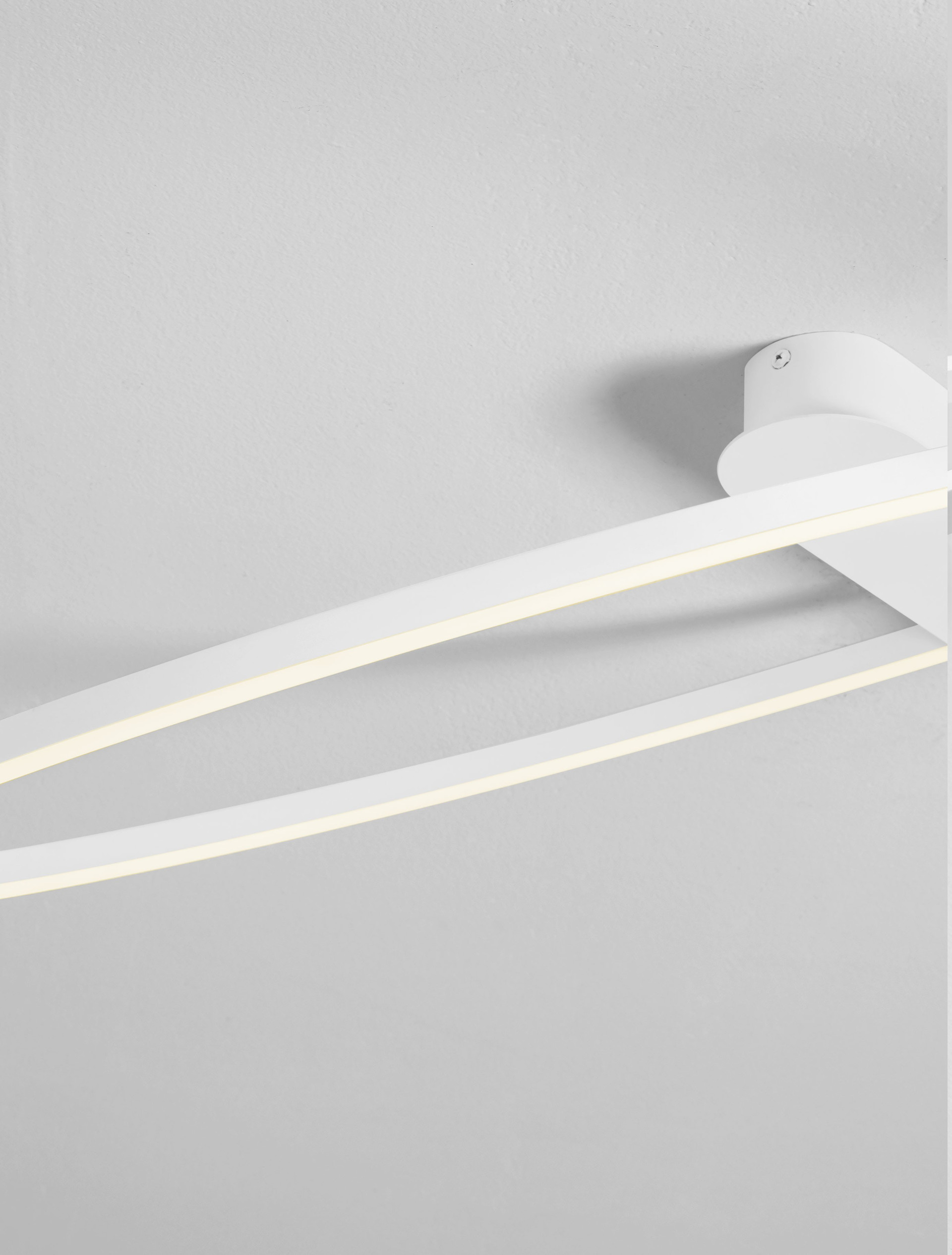 KIKLOS | L 64 W 60 H 30 cm | 30 W | 3000 K | 1250 lm | IP20 | White | Steel/Aluminum/Acrylic