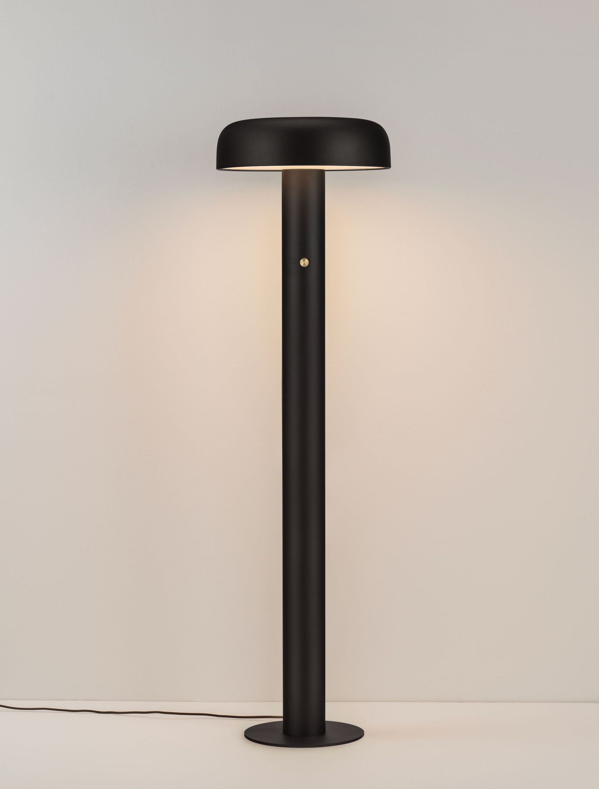 NOELIA | H 142 D 40 cm | 28 W | 2700 K | 1288 lm | IP20 | Black | Steel/Aluminum/Acrylic