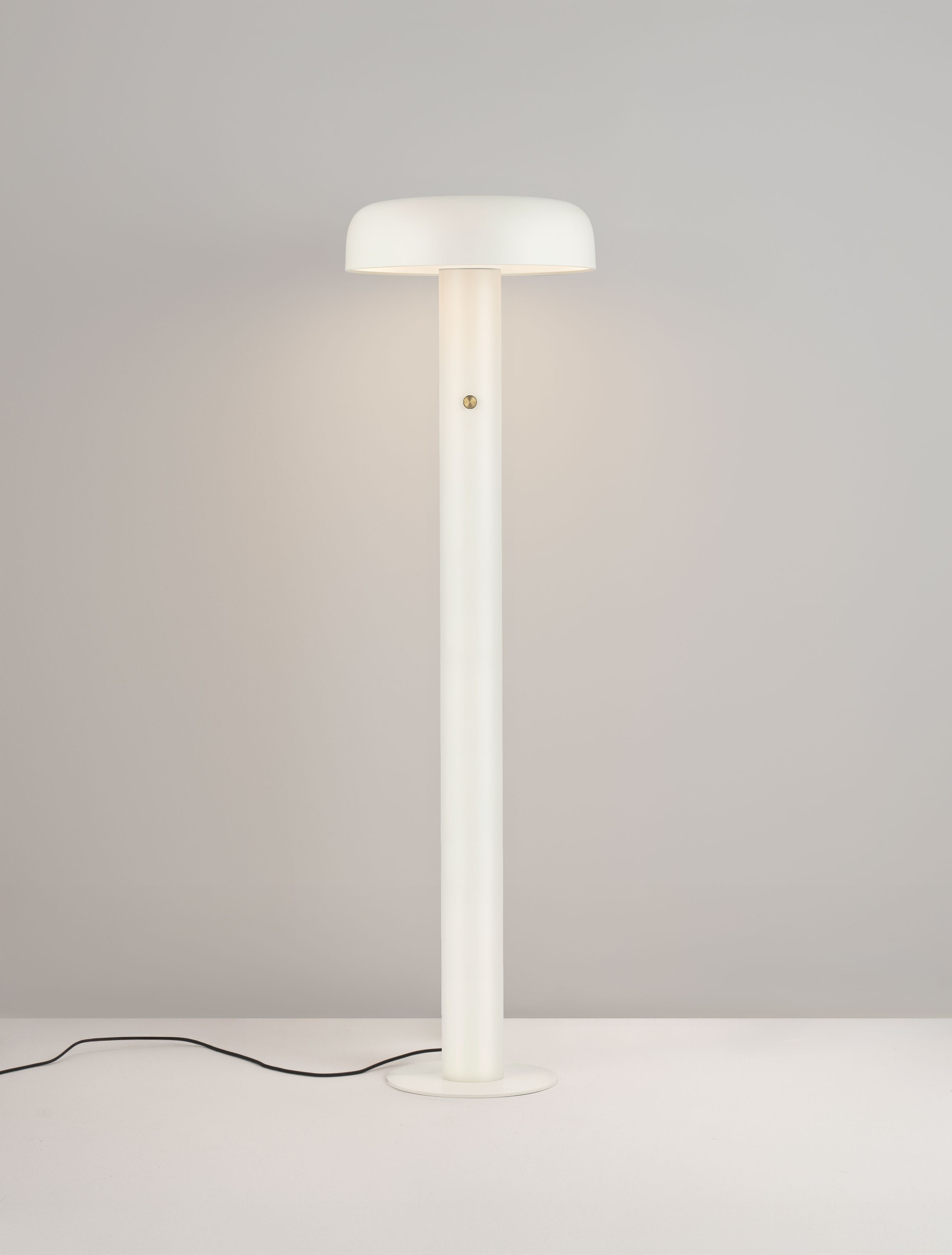NOELIA | H 142 D 40 cm | 28 W | 2700 K | 1288 lm | IP20 | White | Steel/Aluminum/Acrylic