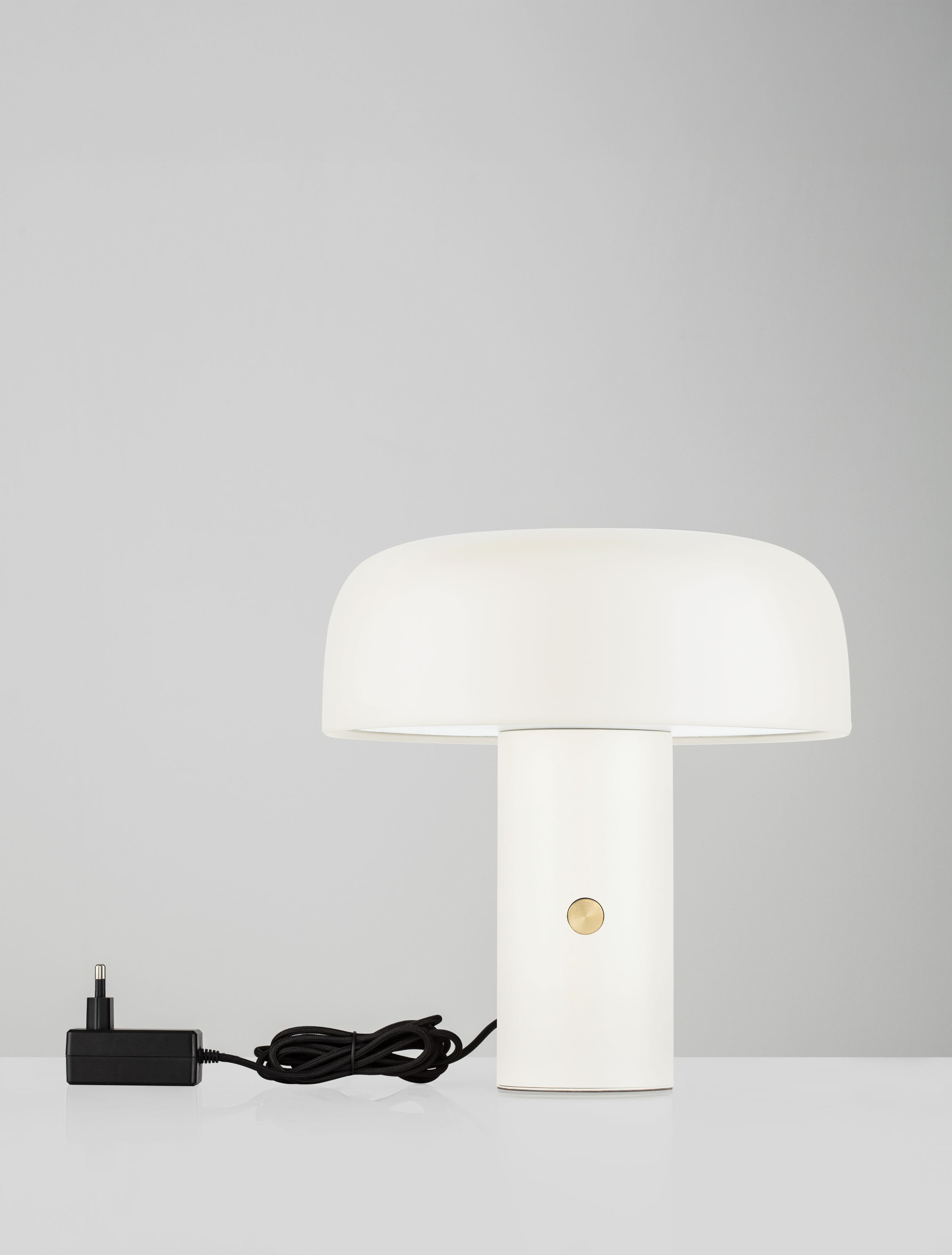 NOELIA | H 31 D 30 cm | 17 W | 2700 K | 892 lm | IP20 | White | Steel/Aluminum/Acrylic