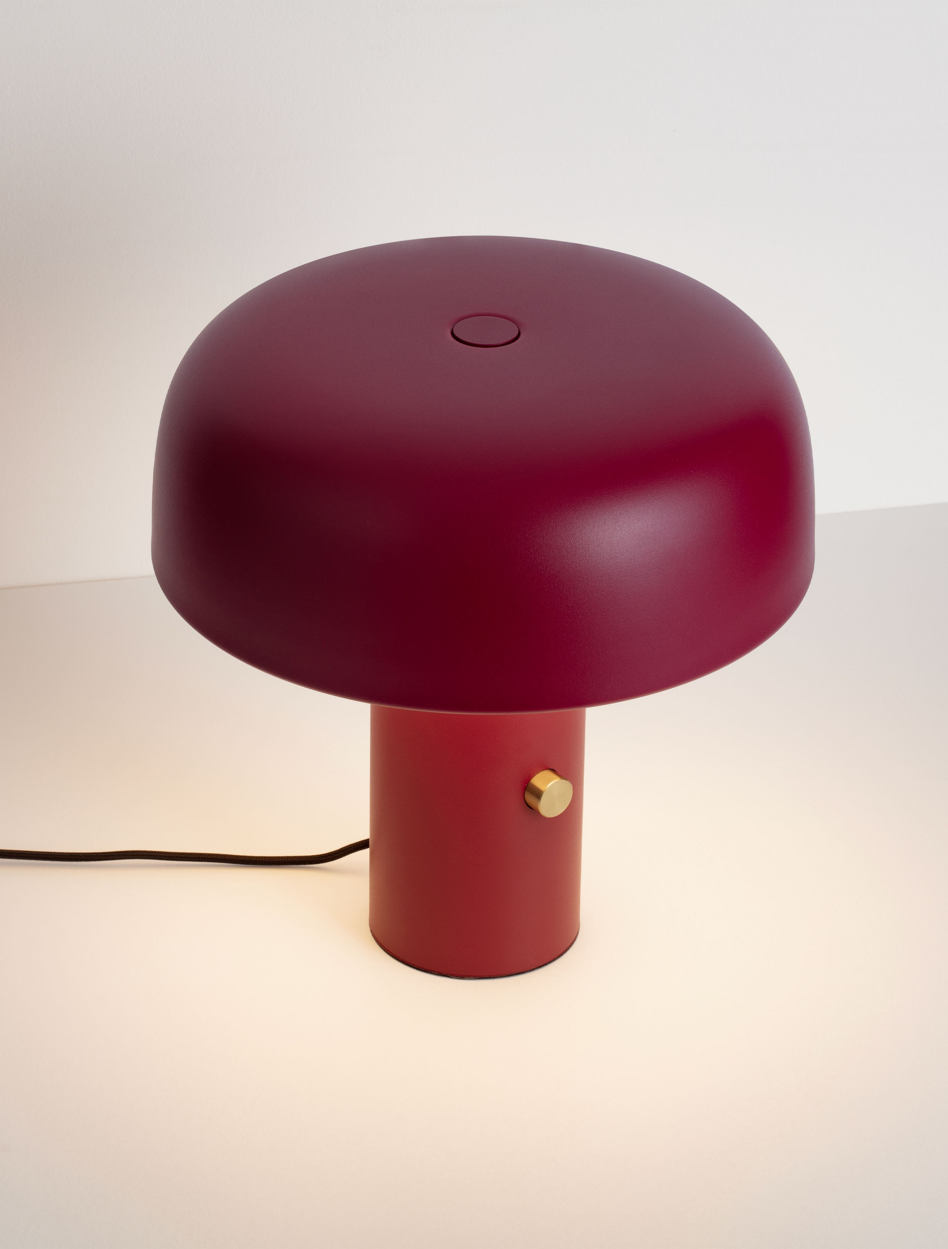 NOELIA | H 31 D 30 cm | 17 W | 2700 K | 892 lm | IP20 | Bordeaux | Steel/Aluminum/Acrylic