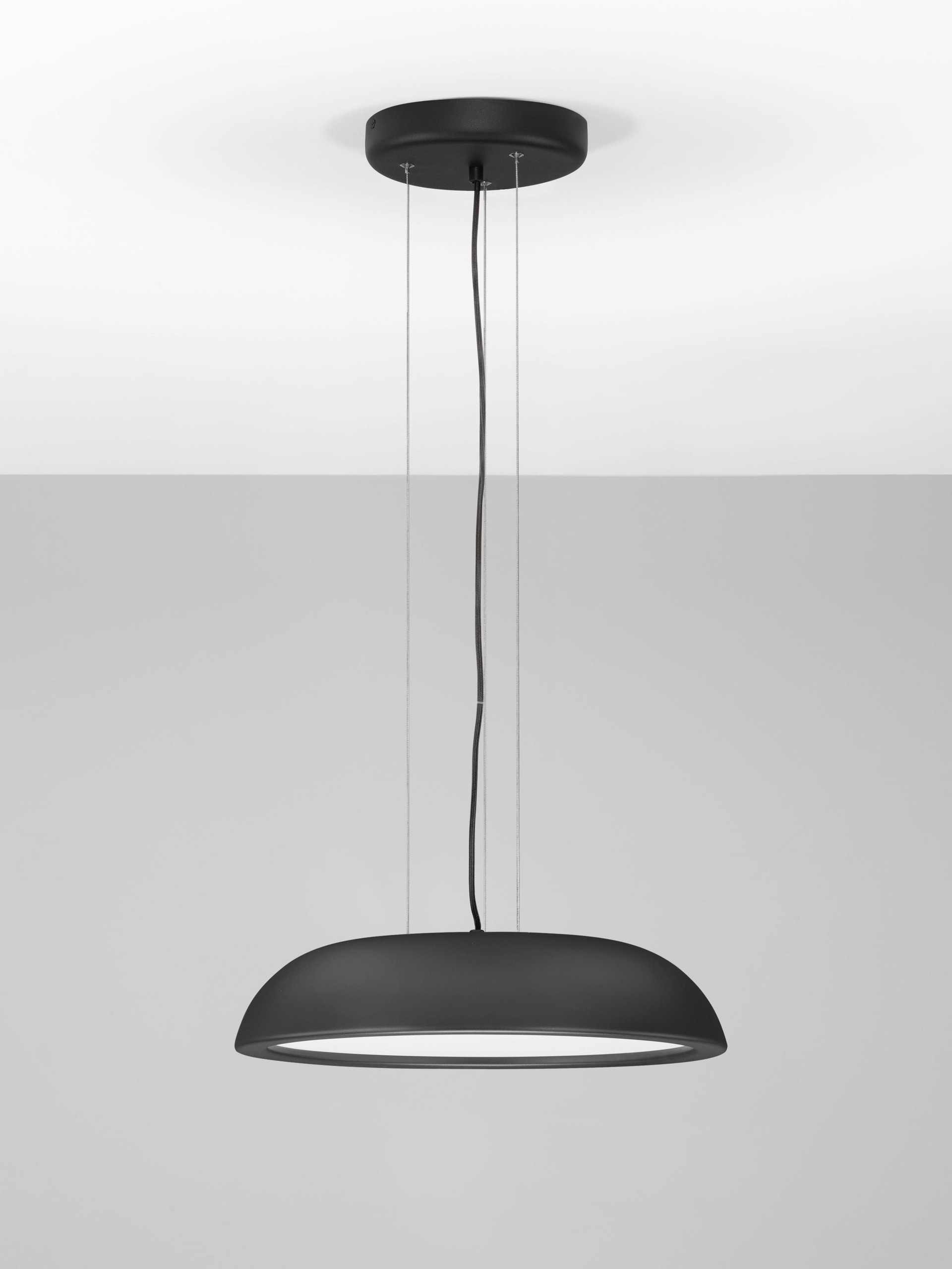 FELICIA | H 125 D 45 cm | 25 W | 3000 K | 1765 lm | IP20 | Black | Steel/Aluminum/Acrylic