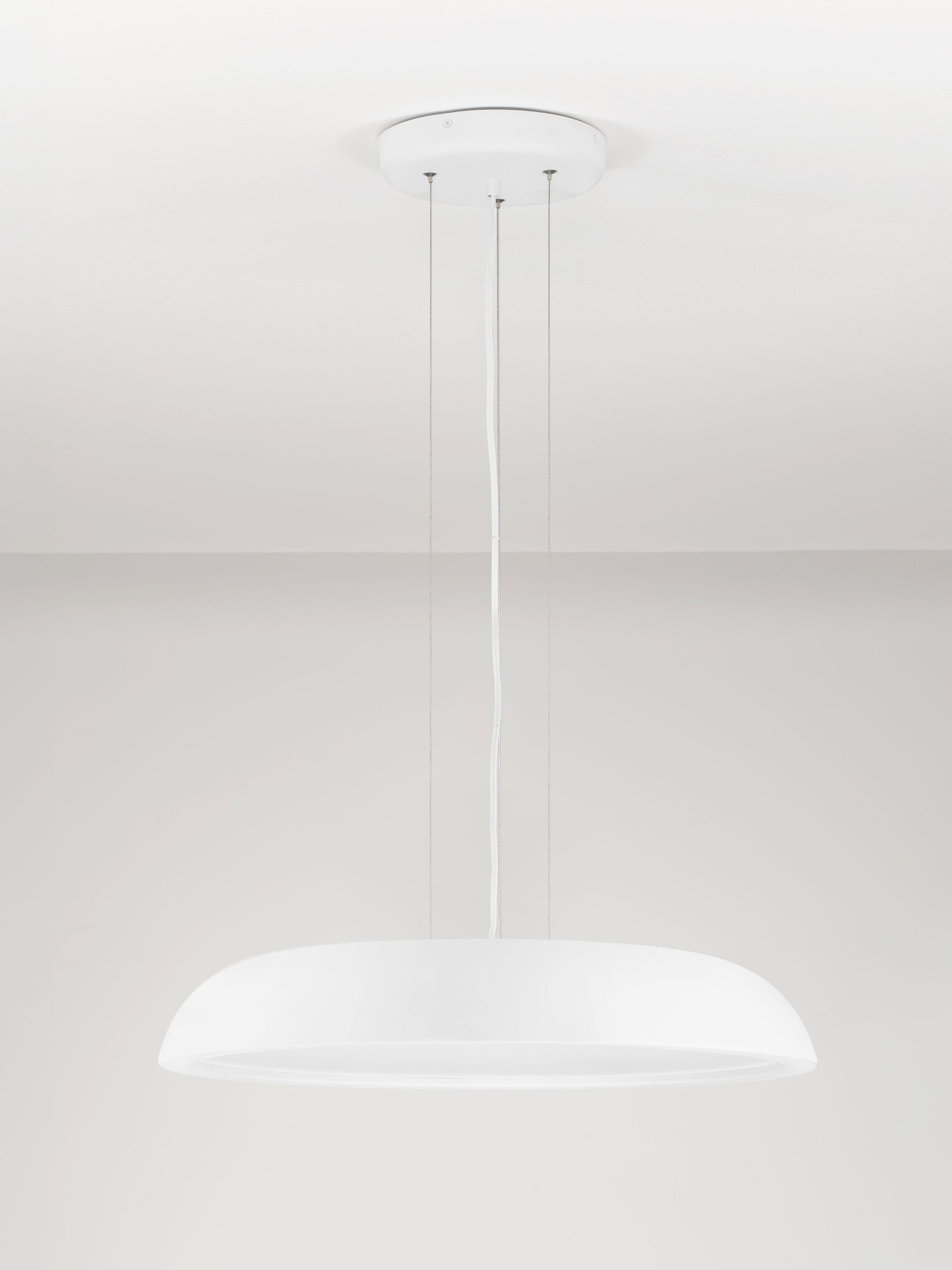 FELICIA | H 125 D 60 cm | 44 W | 3000 K | 3051 lm | IP20 | White | Steel/Aluminum/Acrylic