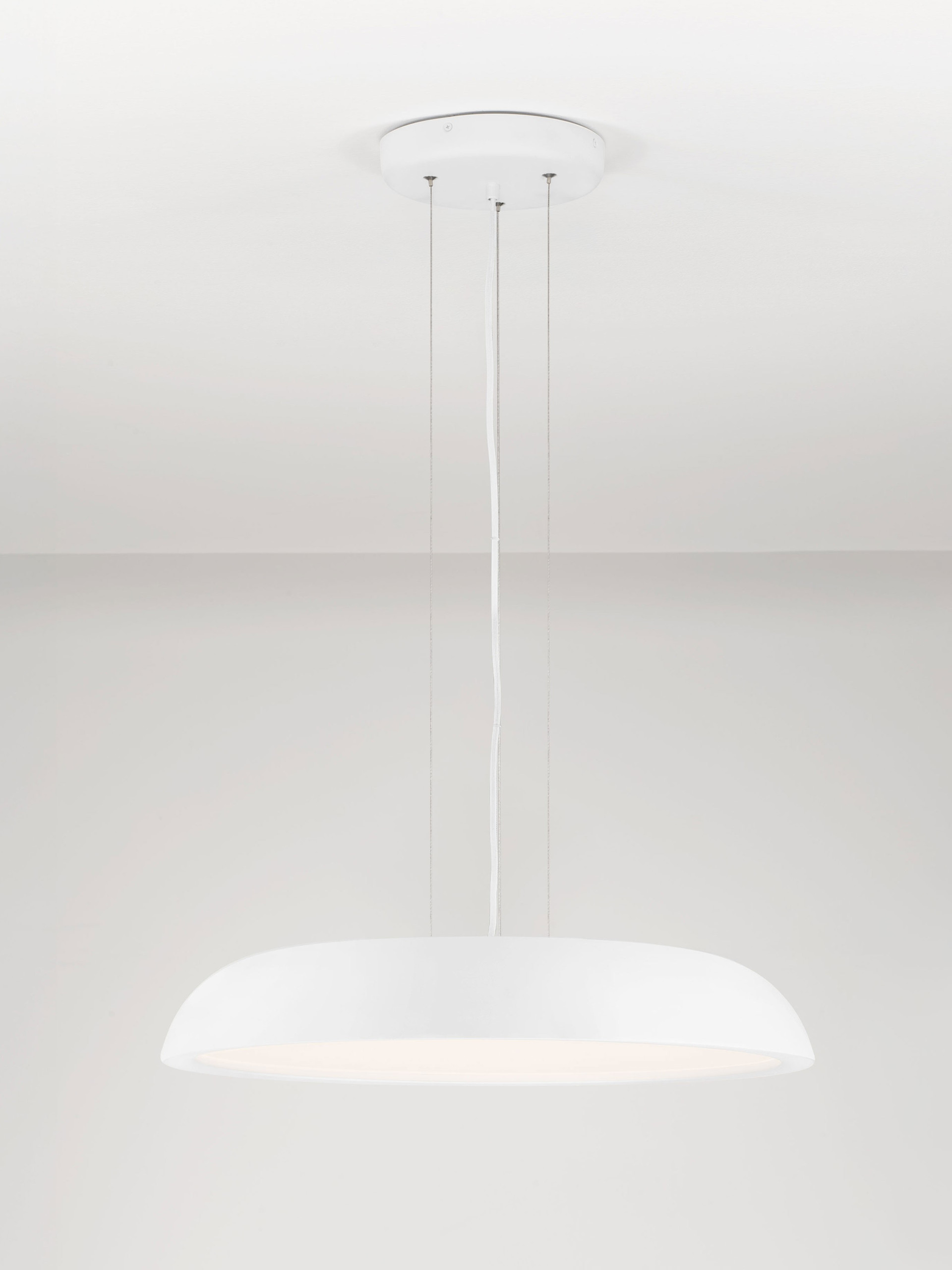 FELICIA | H 125 D 60 cm | 44 W | 3000 K | 3051 lm | IP20 | White | Steel/Aluminum/Acrylic