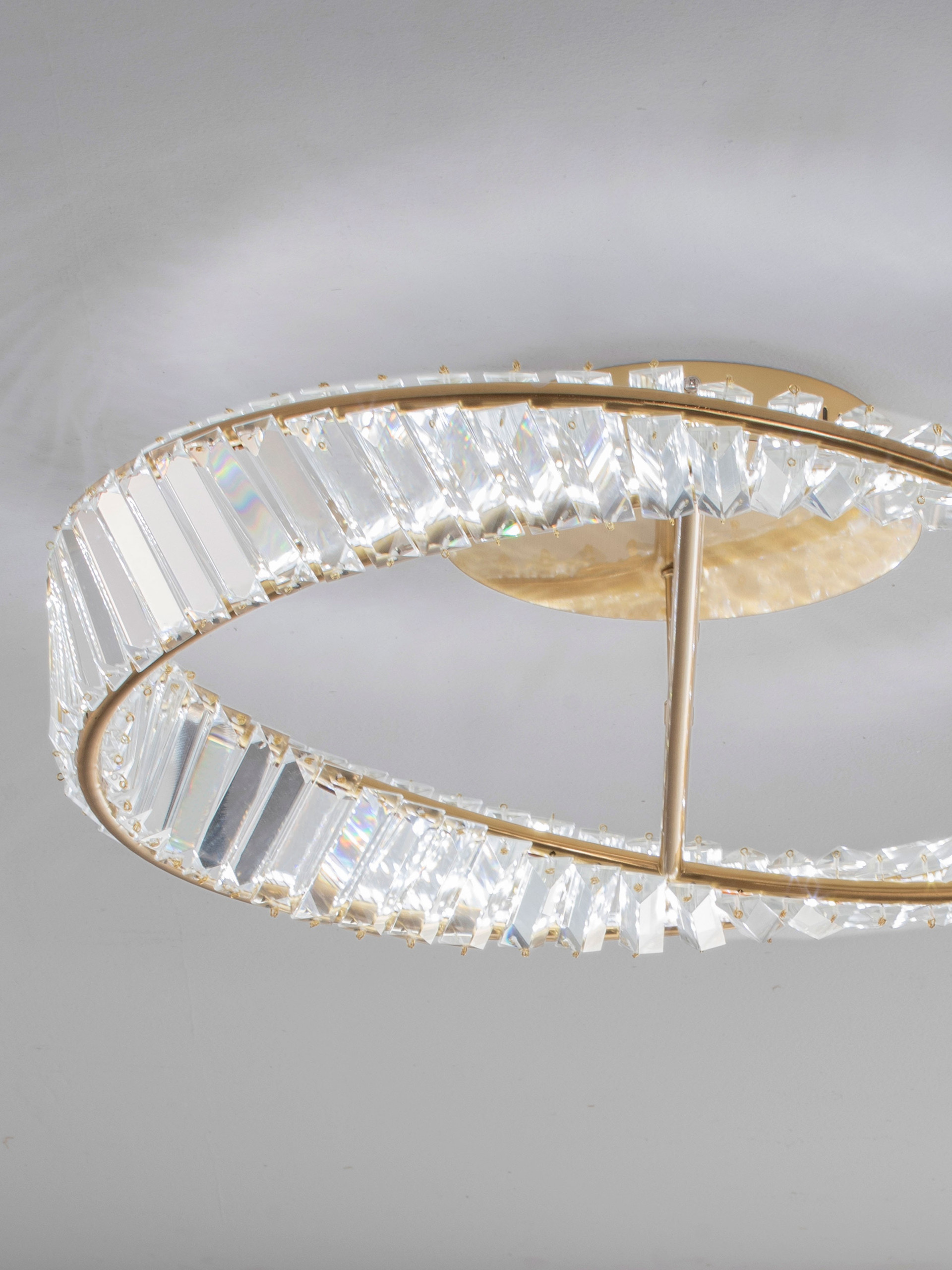 AURELIA | H 15 D 60 cm | 35 W | 3500 K | 1750 lm | IP20 | Gold | Metal/Crystal
