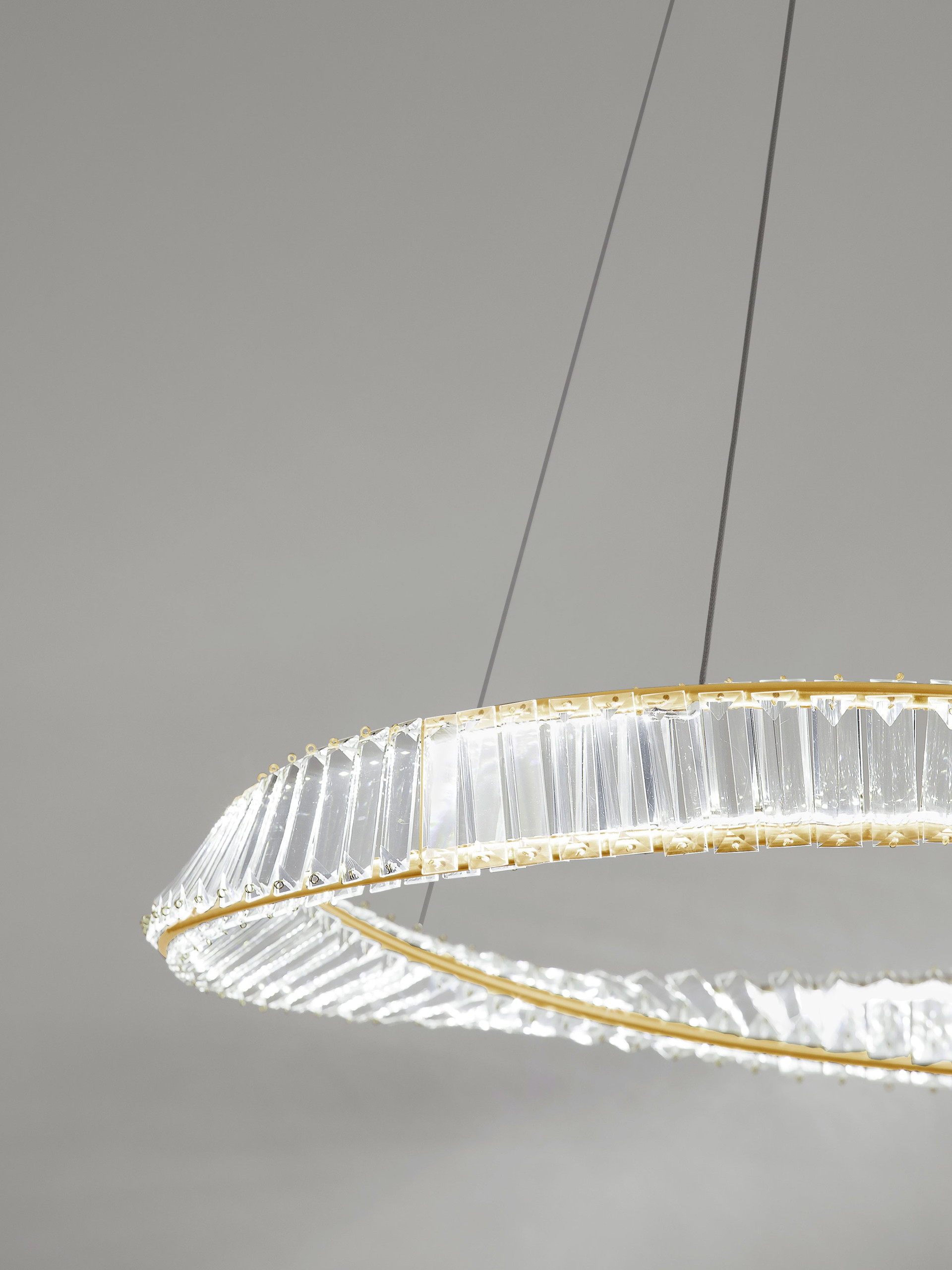 AURELIA | H 120 D 80 cm | 43 W | 3500 K | 2150 lm | IP20 | Gold | Metal/Crystal