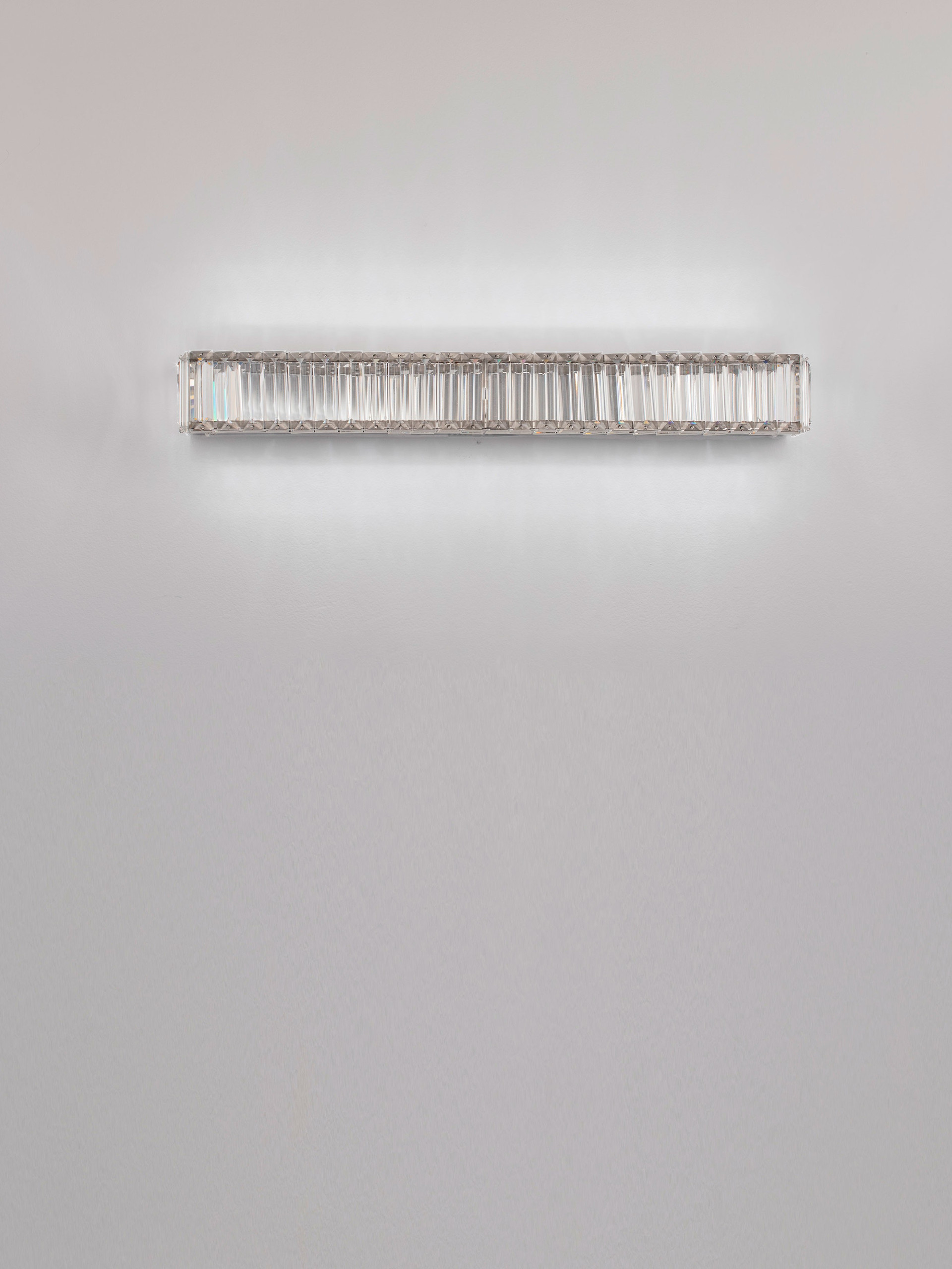 AURELIA | L 7.6 W 12 H 60 cm | 19 W | 3500 K | 950 lm | IP20 | Chrome | Metal/Crystal