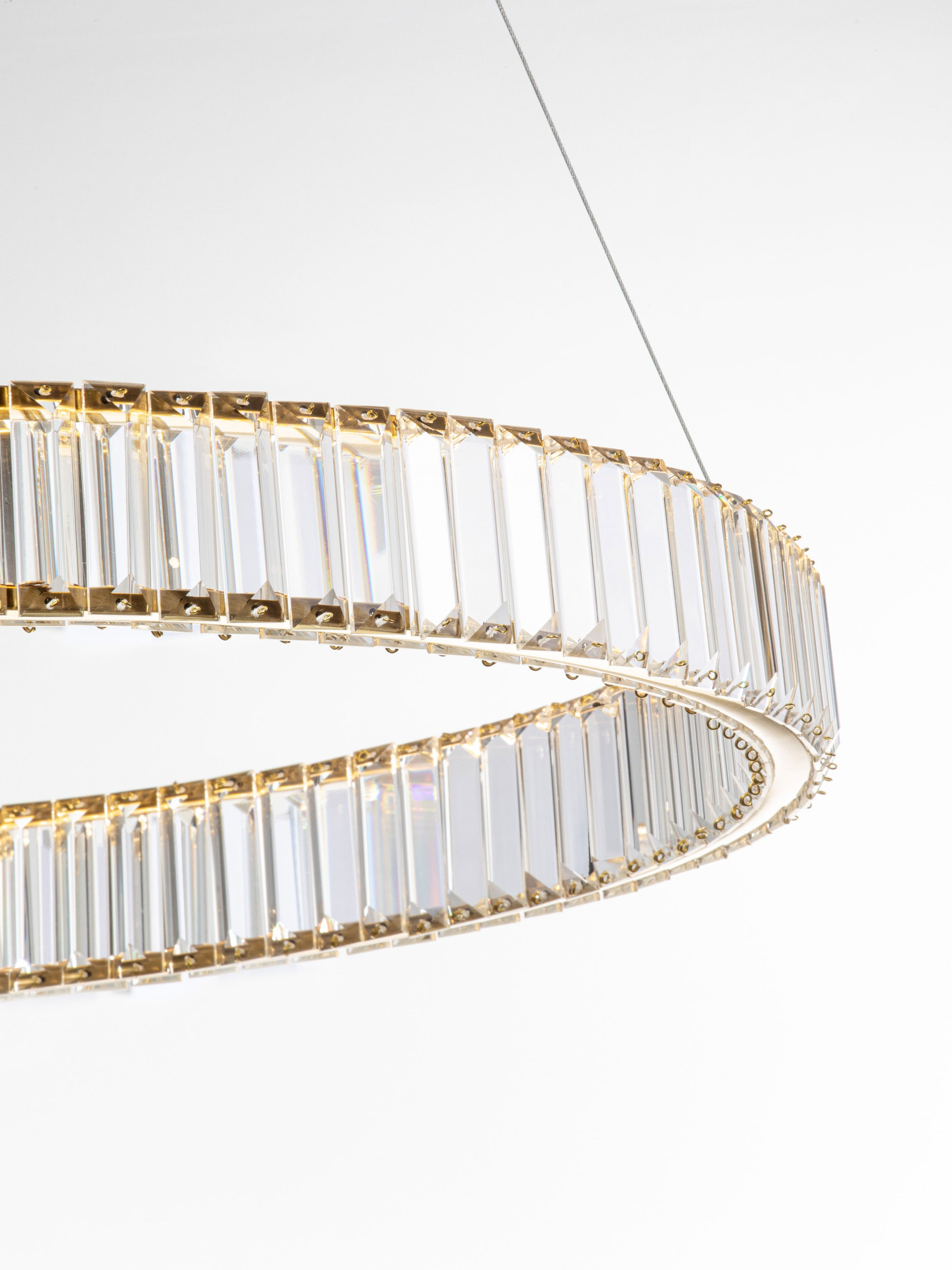 AURELIA | H 150 D 80 cm | 47 W | 3500 K | 2350 lm | IP20 | Gold | Metal/Crystal