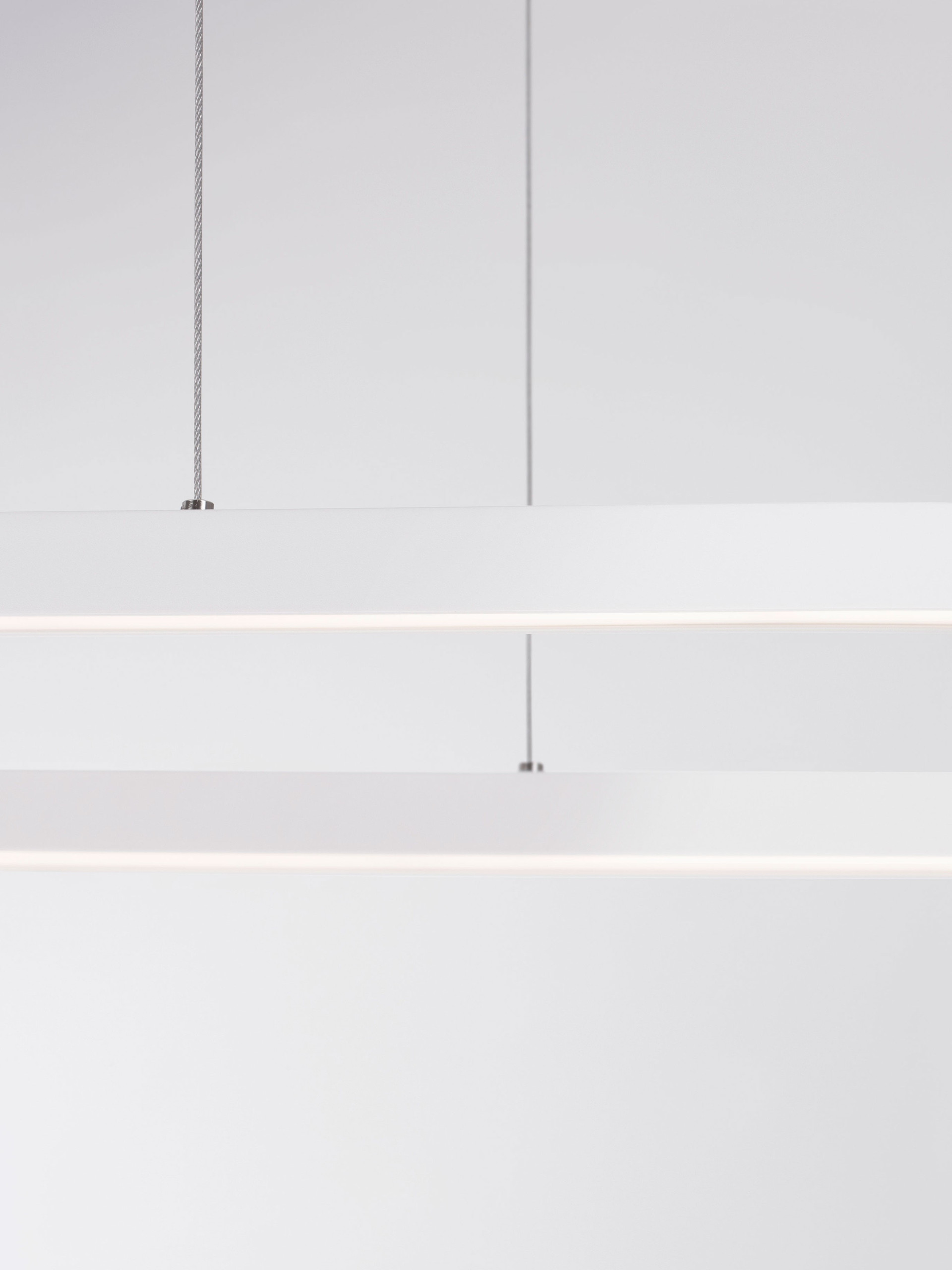 CUPPE | L 120 W 35 H 200 cm | 56 W | 3000 K | 3360 lm | IP20 | White | Aluminum/Acrylic