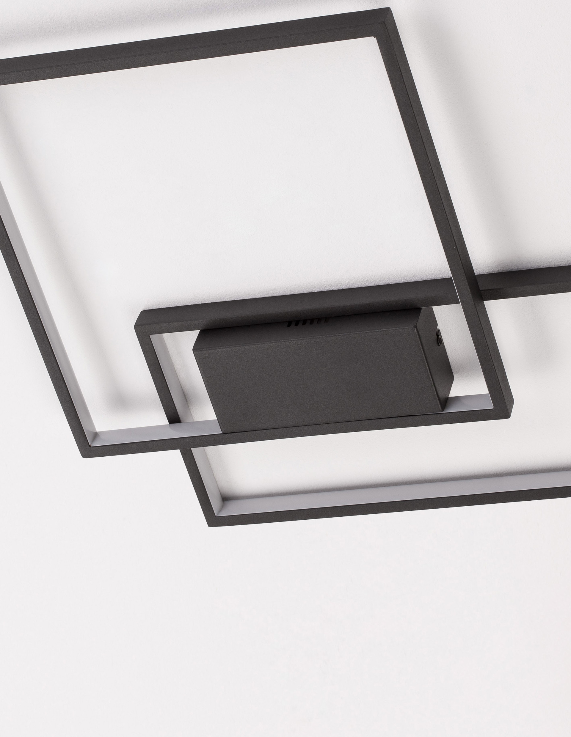 PORTO | L 45 W 45 H 4 cm | 30 W | 3000 K | 2030 lm | IP20 | Black | Steel/Aluminum/Acrylic