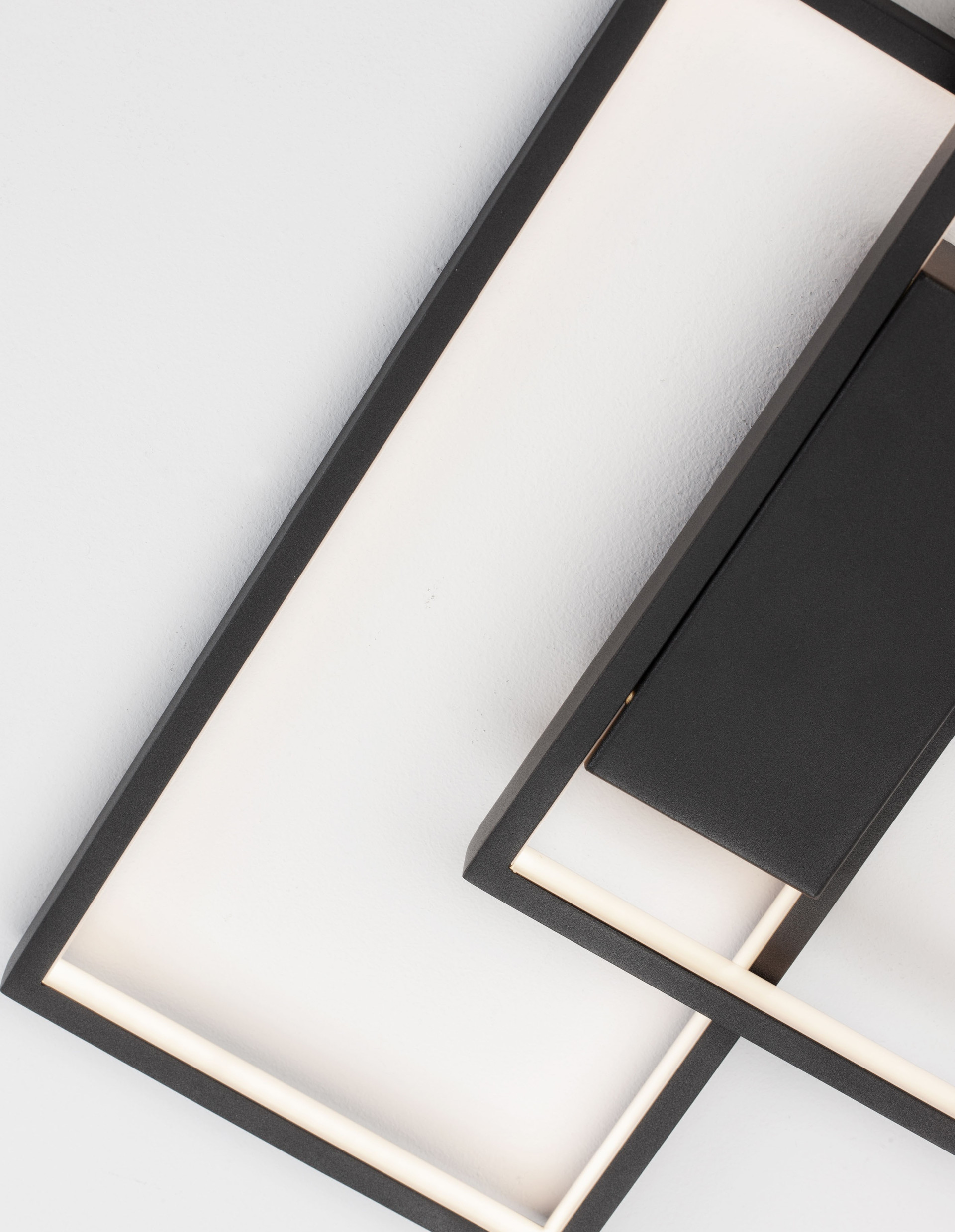 PORTO | L 45 W 45 H 4 cm | 30 W | 3000 K | 2030 lm | IP20 | Black | Steel/Aluminum/Acrylic