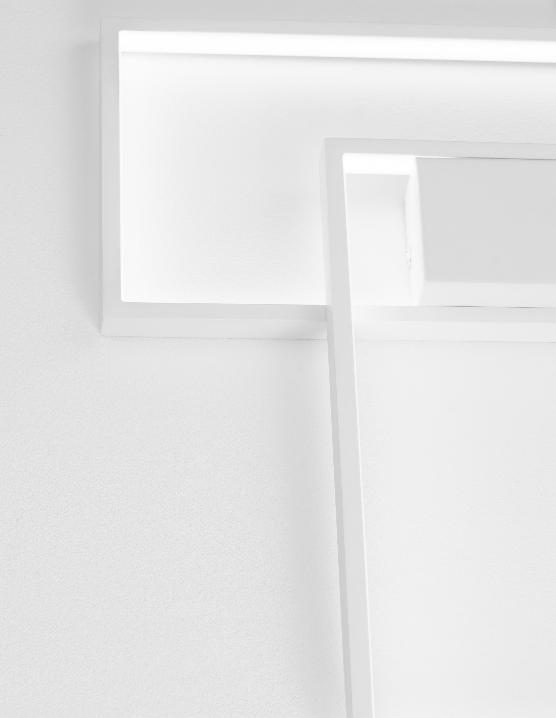PORTO | L 45 W 45 H 4 cm | 30 W | 3000 K | 2030 lm | IP20 | White | Steel/Aluminum/Acrylic
