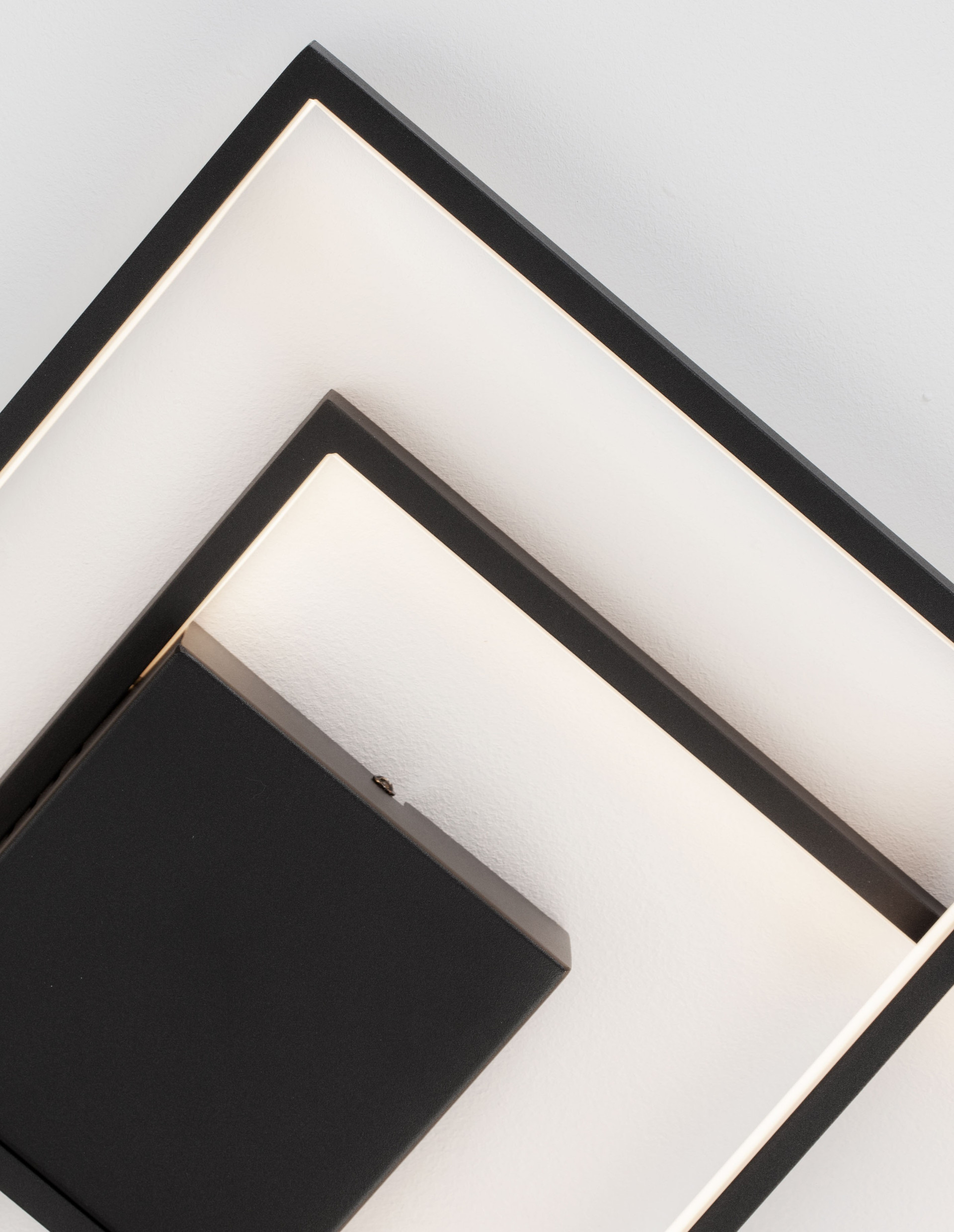 PORTO | L 42.5 W 42.5 H 6 cm | 30 W | 3000 K | 2030 lm | IP20 | Black | Steel/Aluminum/Acrylic