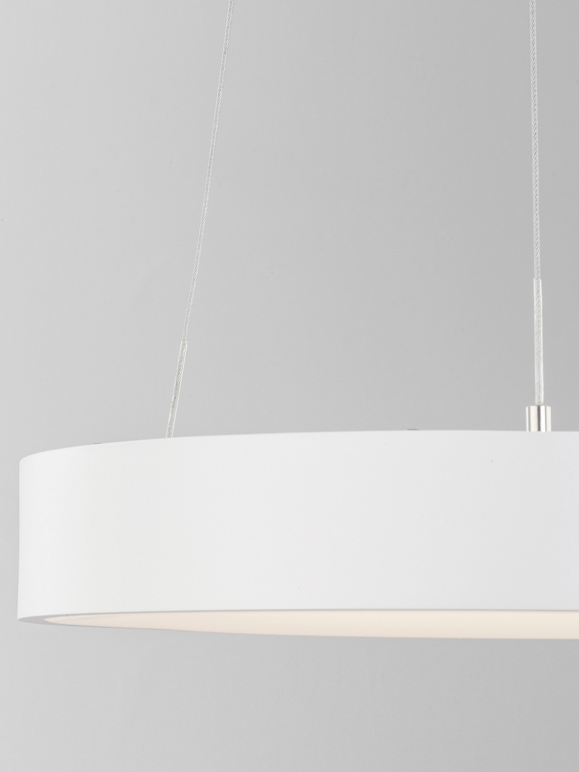 RANDO THIN | H 120 D 38 cm | 30 W | 3000 K | 1845 lm | IP20 | White | Aluminum/Acrylic