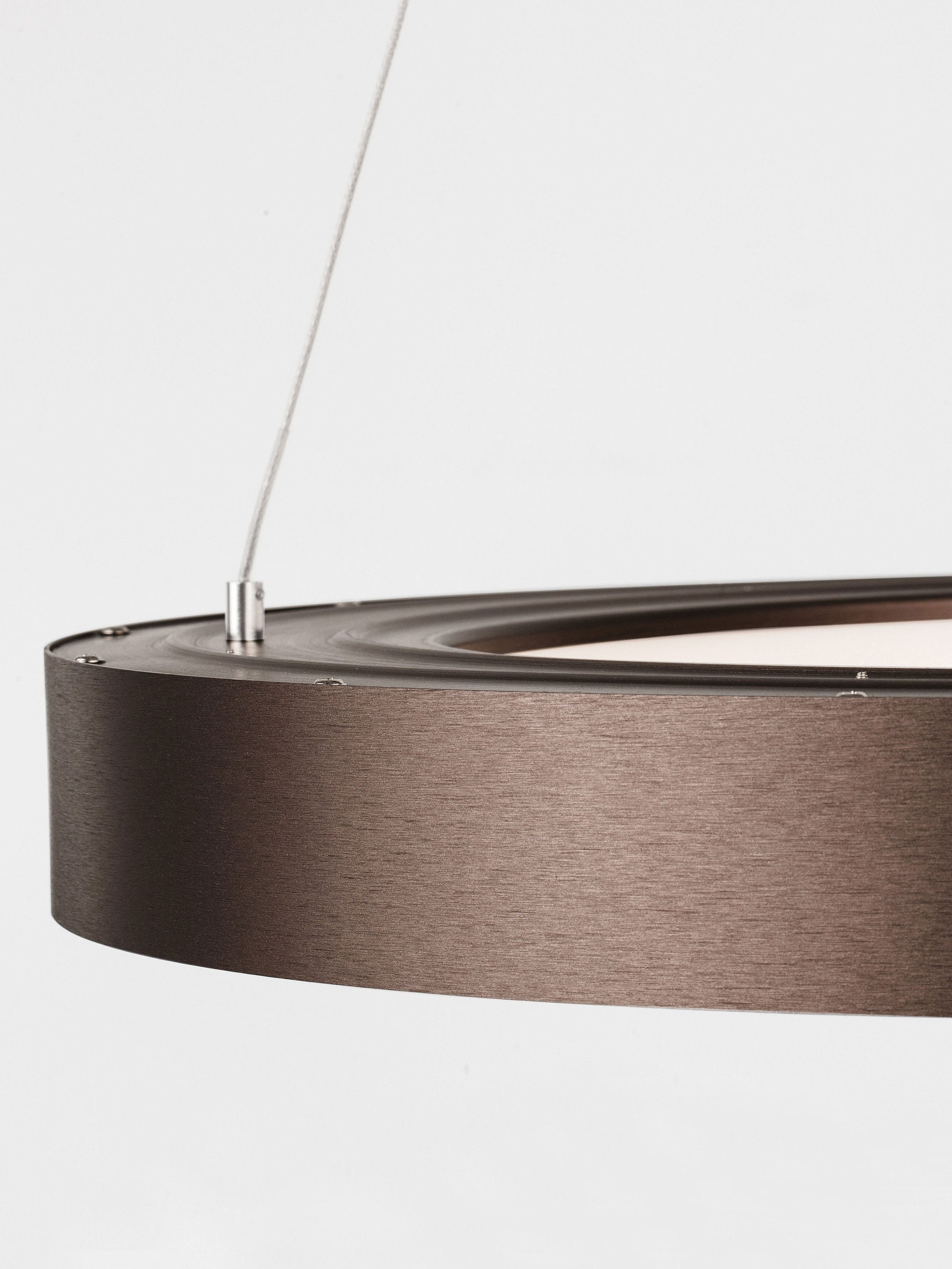 RANDO THIN | H 120 D 60 cm | 50 W | 3000 K | 2864 lm | IP20 | Coffee | Aluminum/Acrylic