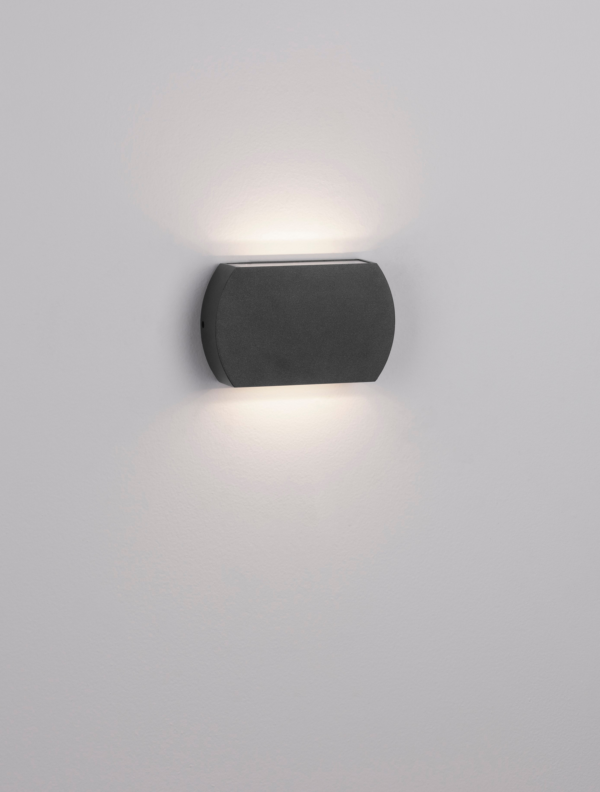 FEDOR | L 15.6 W 3.8 H 9.7 cm | 8 W | 3000 K | 282 lm | IP65 | Black | Aluminum