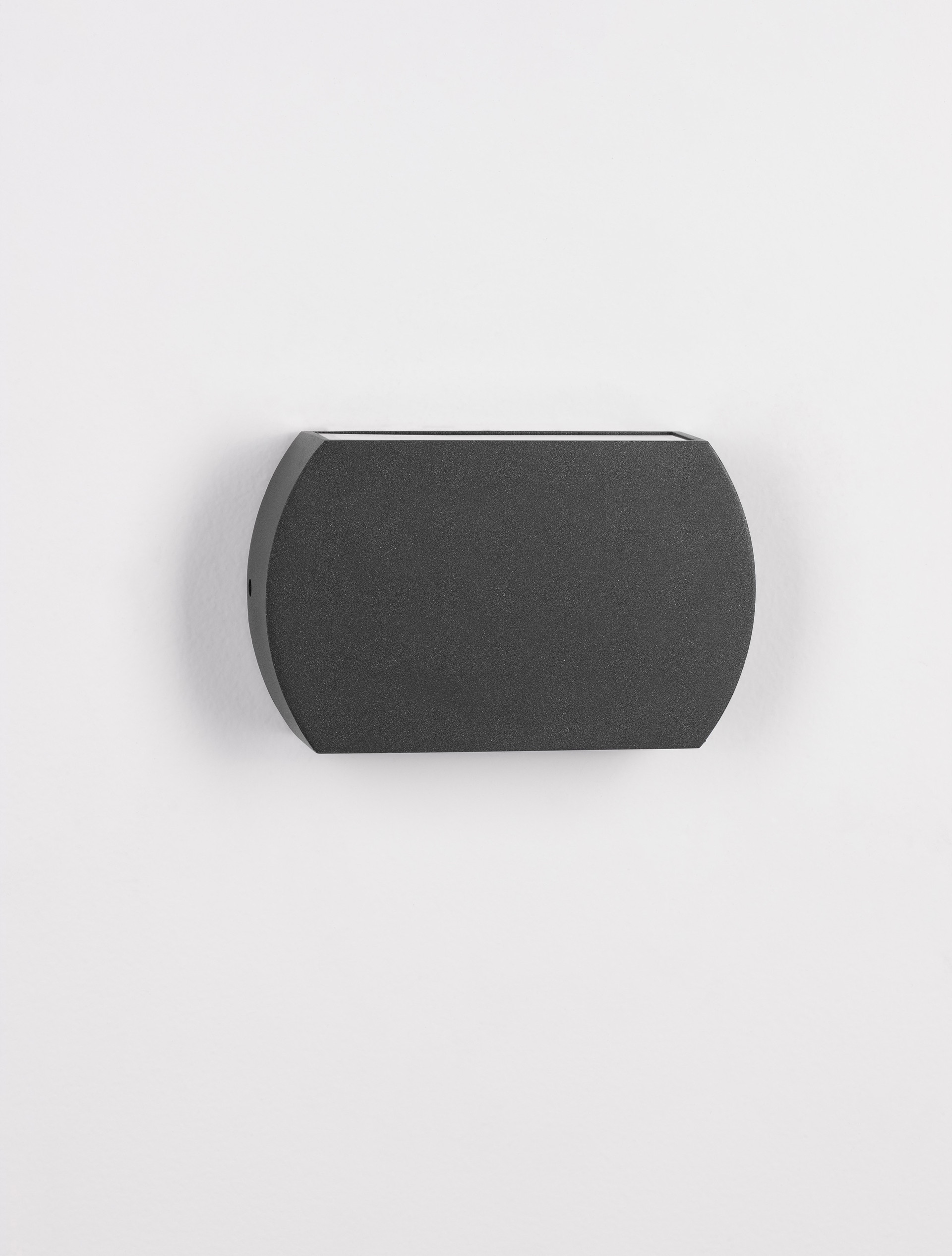 FEDOR | L 15.6 W 3.8 H 9.7 cm | 8 W | 3000 K | 282 lm | IP65 | Black | Aluminum