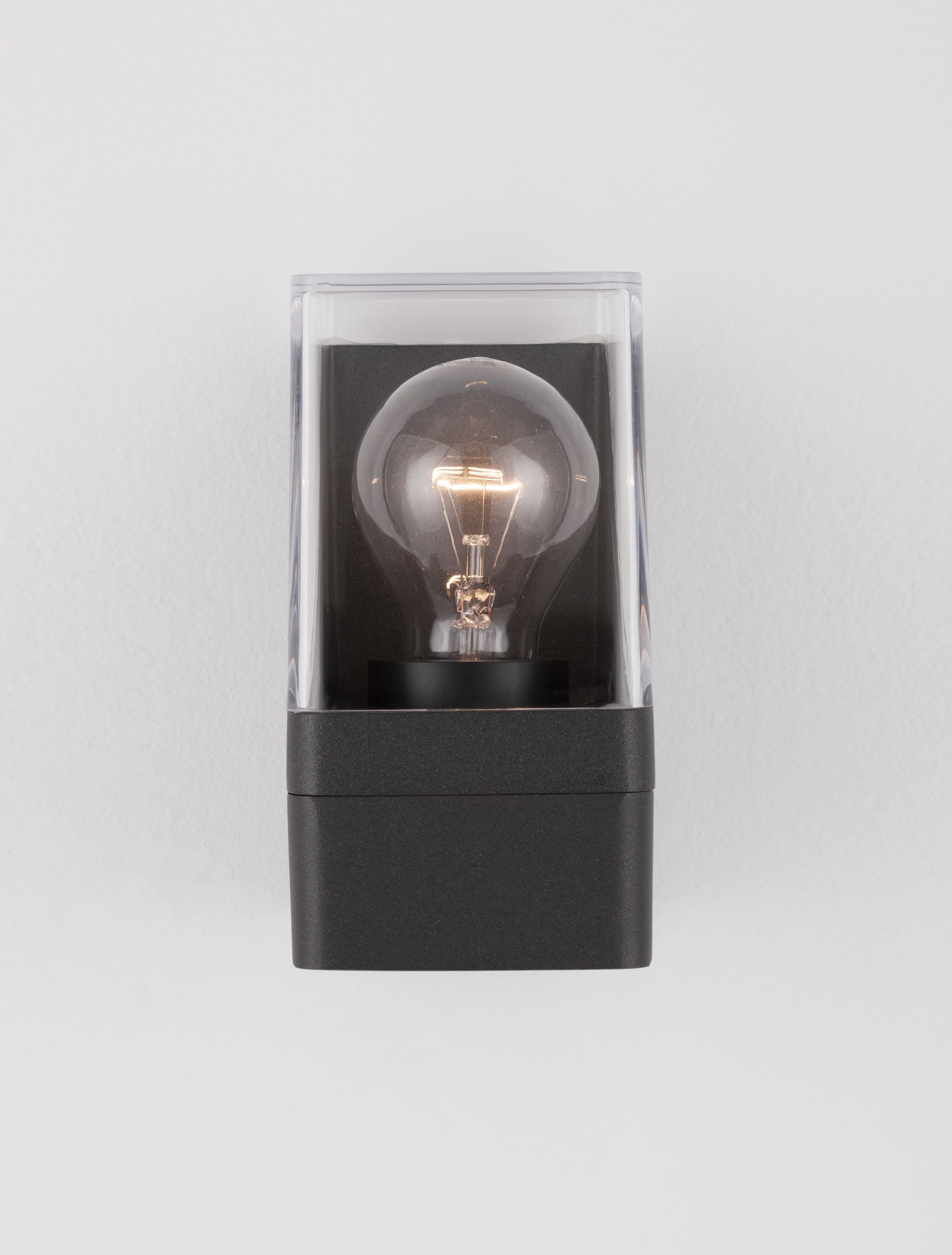 SELENA | L 8.5 W 9.8 H 16 cm | 12 W | IP65 | Schwarz | Aluminium