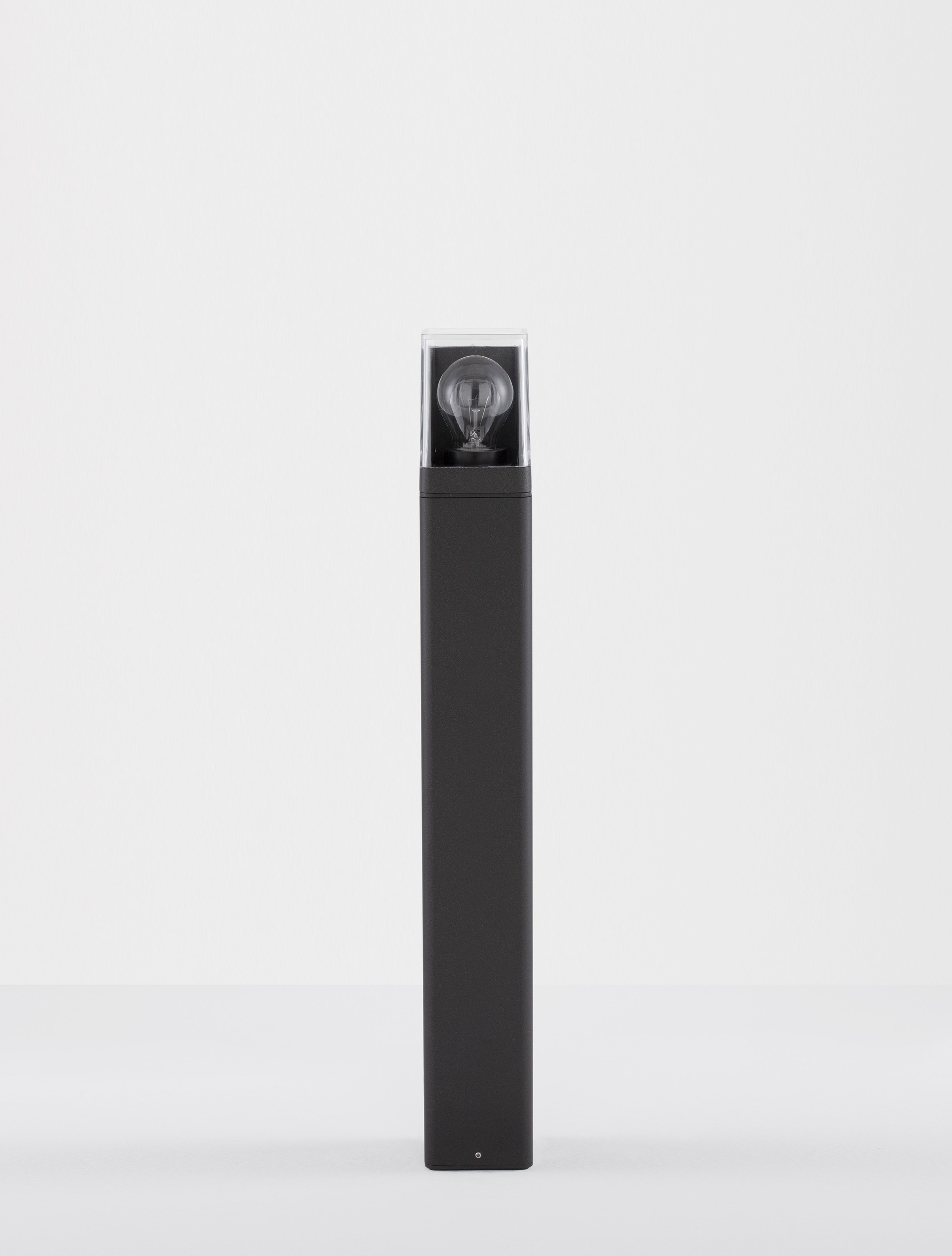 SELENA | L 8.5 W 8.5 H 65 cm | 12 W | IP65 | Schwarz | Aluminium