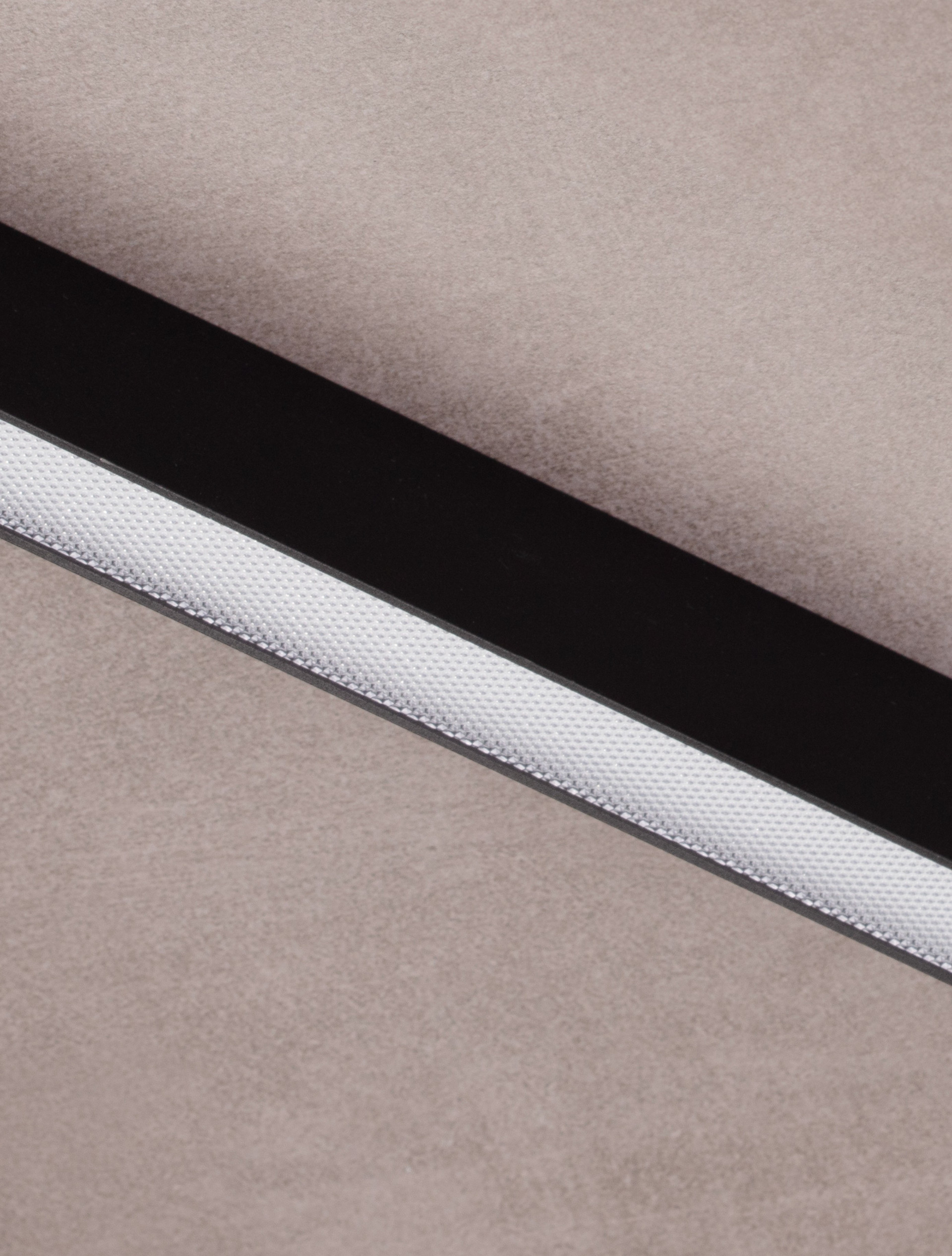Imagine Lighting Systems B30-24W-A60-SU-Surface-emitting