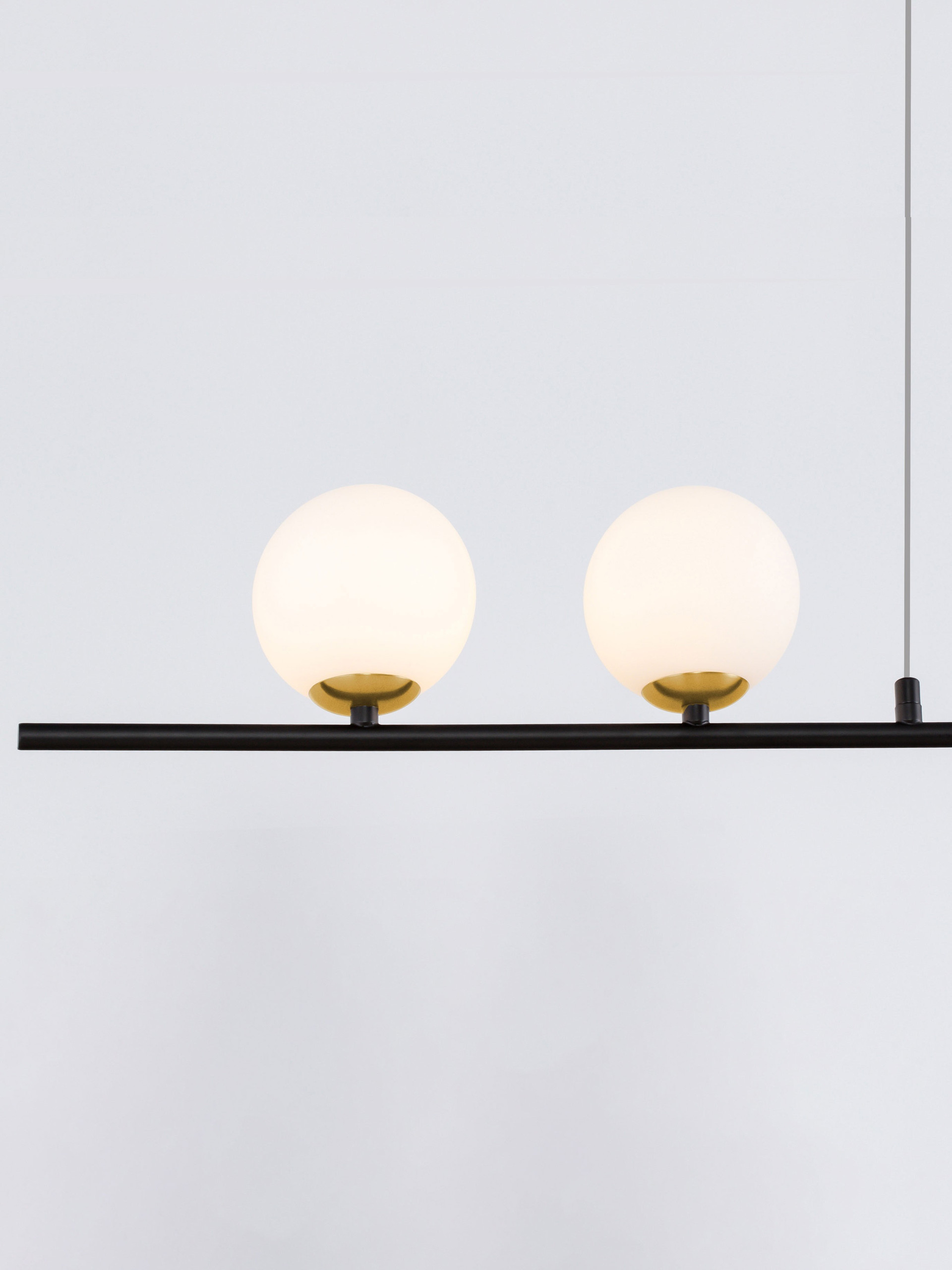 SWAY | L 123 W 15 H 70 cm | 22 W | IP20 | Gold | Metal
