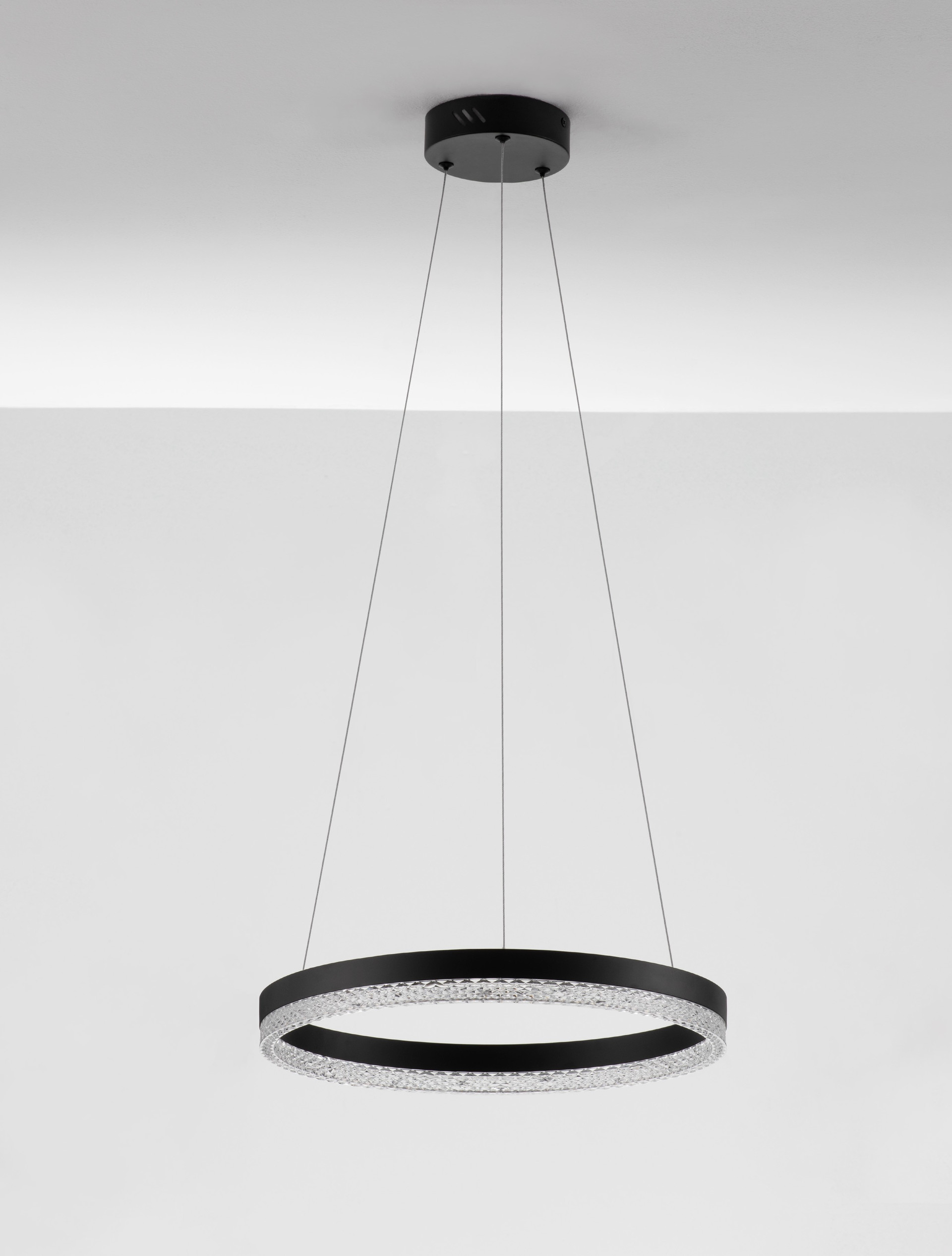ADRIA | H 150 D 40 cm | 23 W | 3000 K | 2521 lm | IP20 | Nero | Alluminio