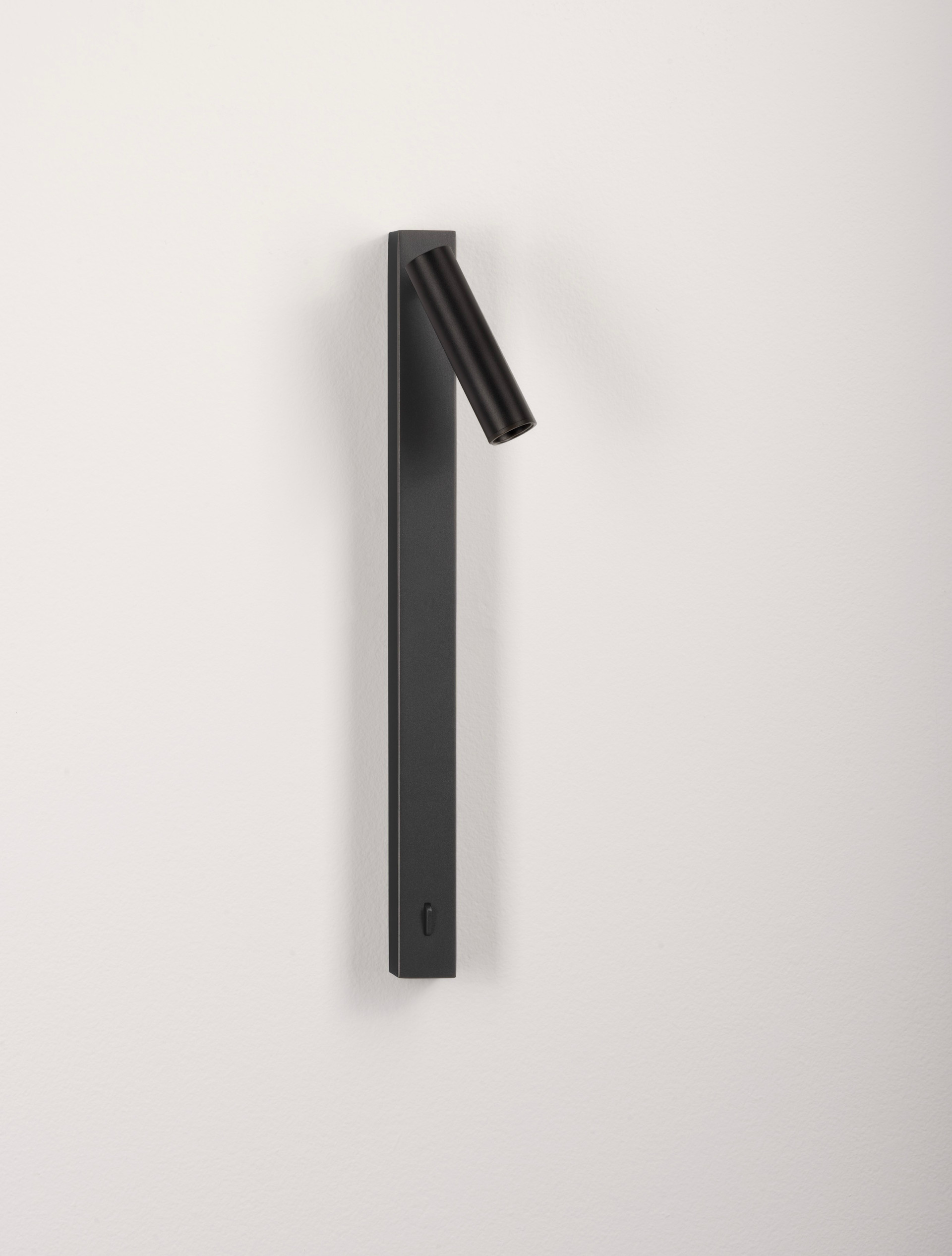 TONDO | L 3 W 14.5 H 37.5 cm | 3 W | 3000 K | 165 lm | IP20 | Nero | Alluminio
