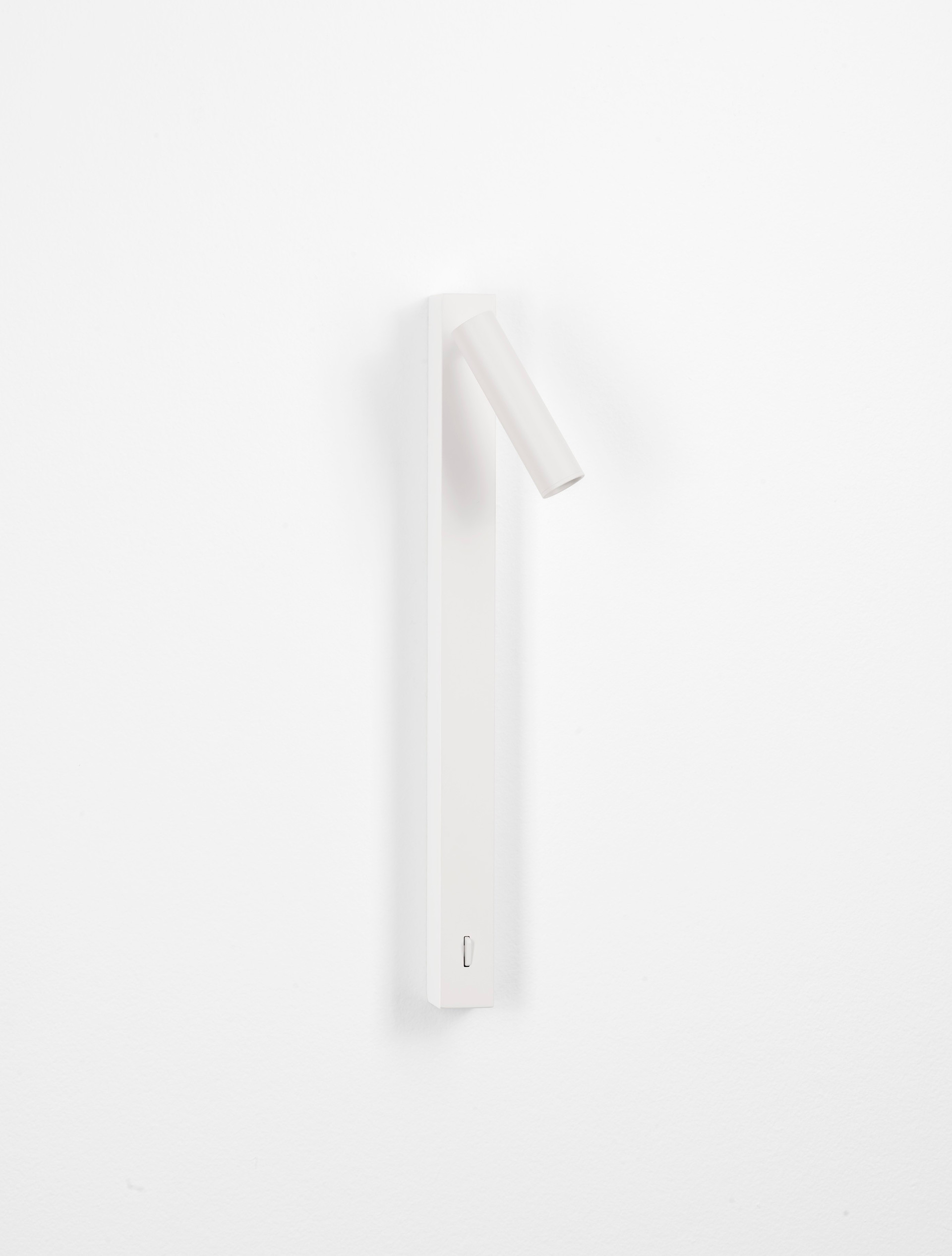 TONDO | L 3 W 14.5 H 37.5 cm | 3 W | 3000 K | 165 lm | IP20 | White | Aluminum