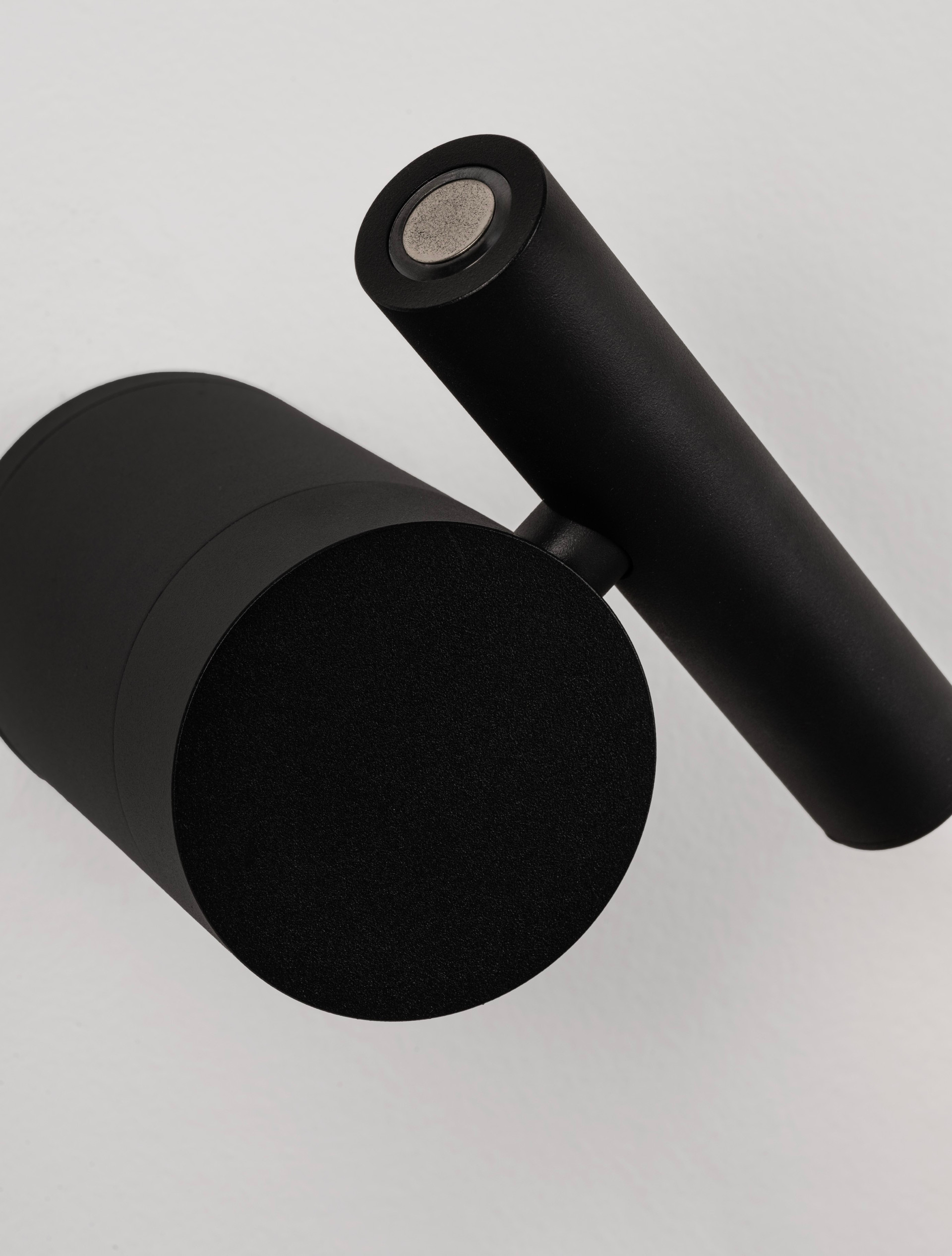 CICLO | W 10.3 H 12 D 8.8 cm | 4 W | 3000 K | 166 lm | IP20 | Schwarz | Aluminium