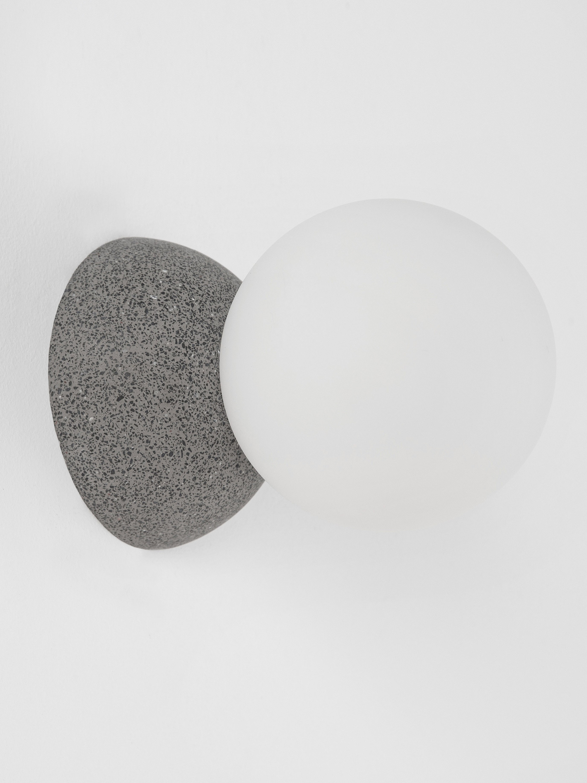 ZERO | W 14 H 10 cm | 5 W | IP20 | Gris | Vidrio/Hormigón