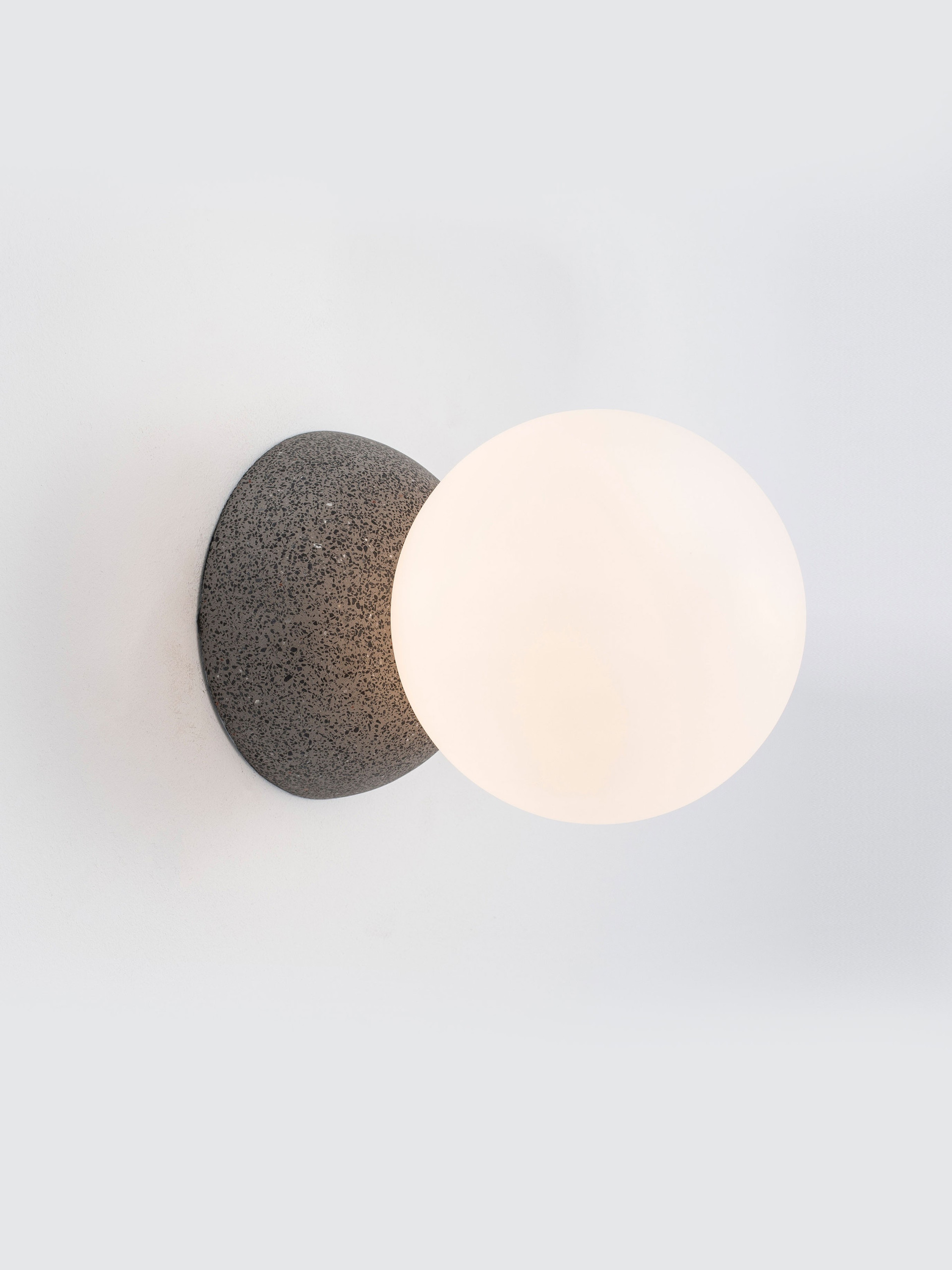 ZERO | W 14 H 10 cm | 5 W | IP20 | Gris | Vidrio/Hormigón