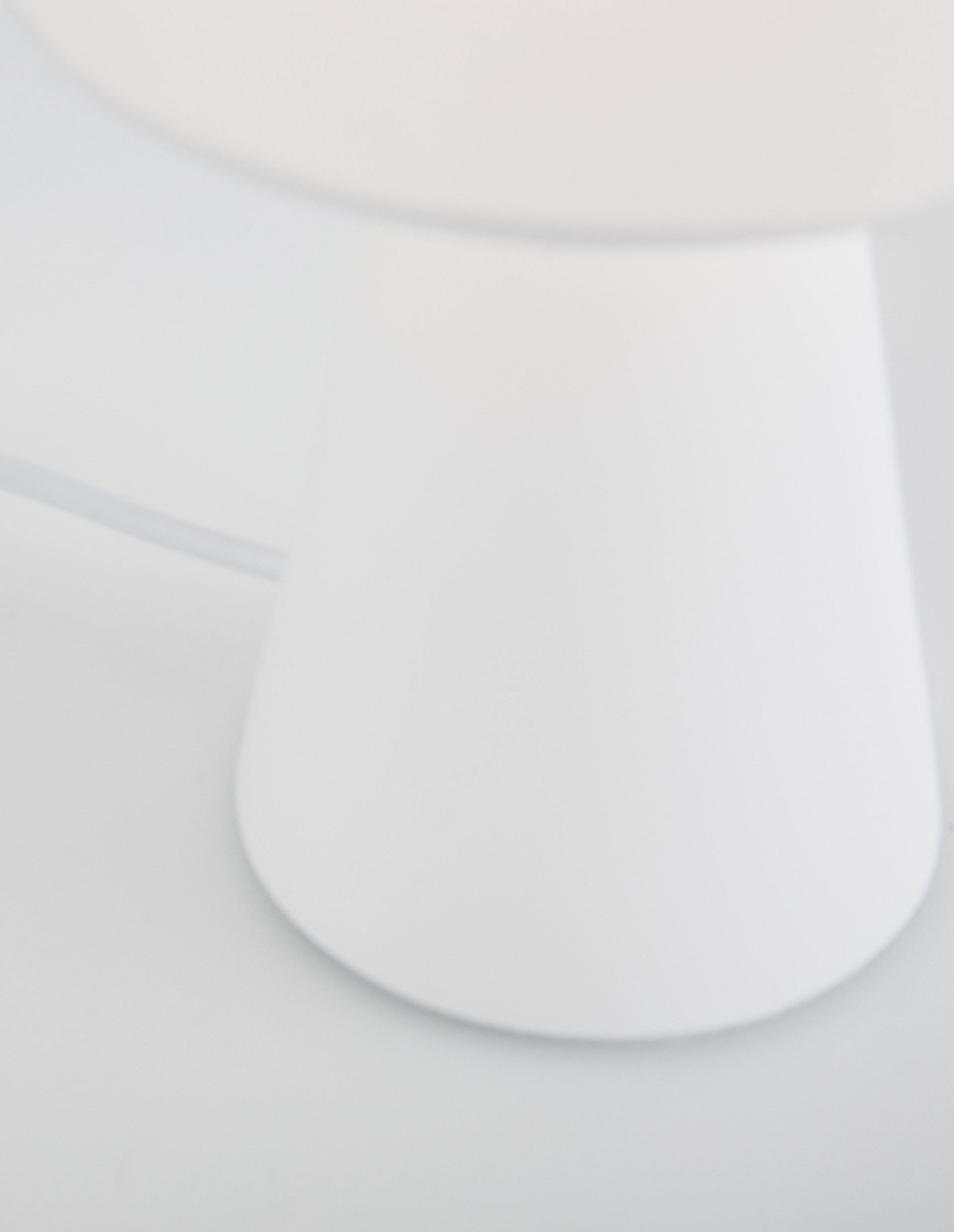 ZERO | H 22.5 D 12 cm | 5 W | IP20 | Blanco | Tela/Yeso