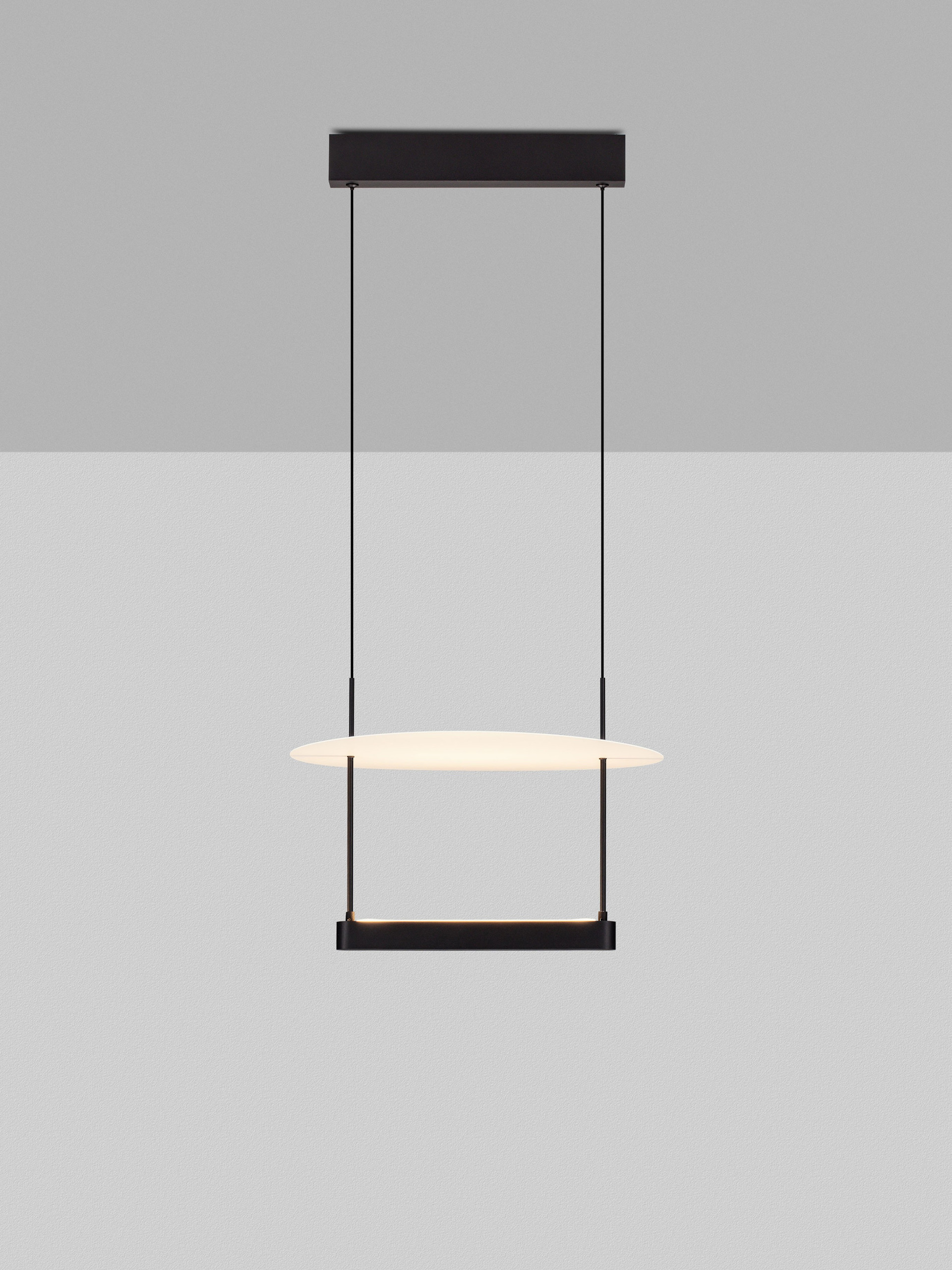 DIONA | L 40 W 40 H 160 cm | 29 W | 2700 K | 1650 lm | IP20 | Black/White | Aluminum