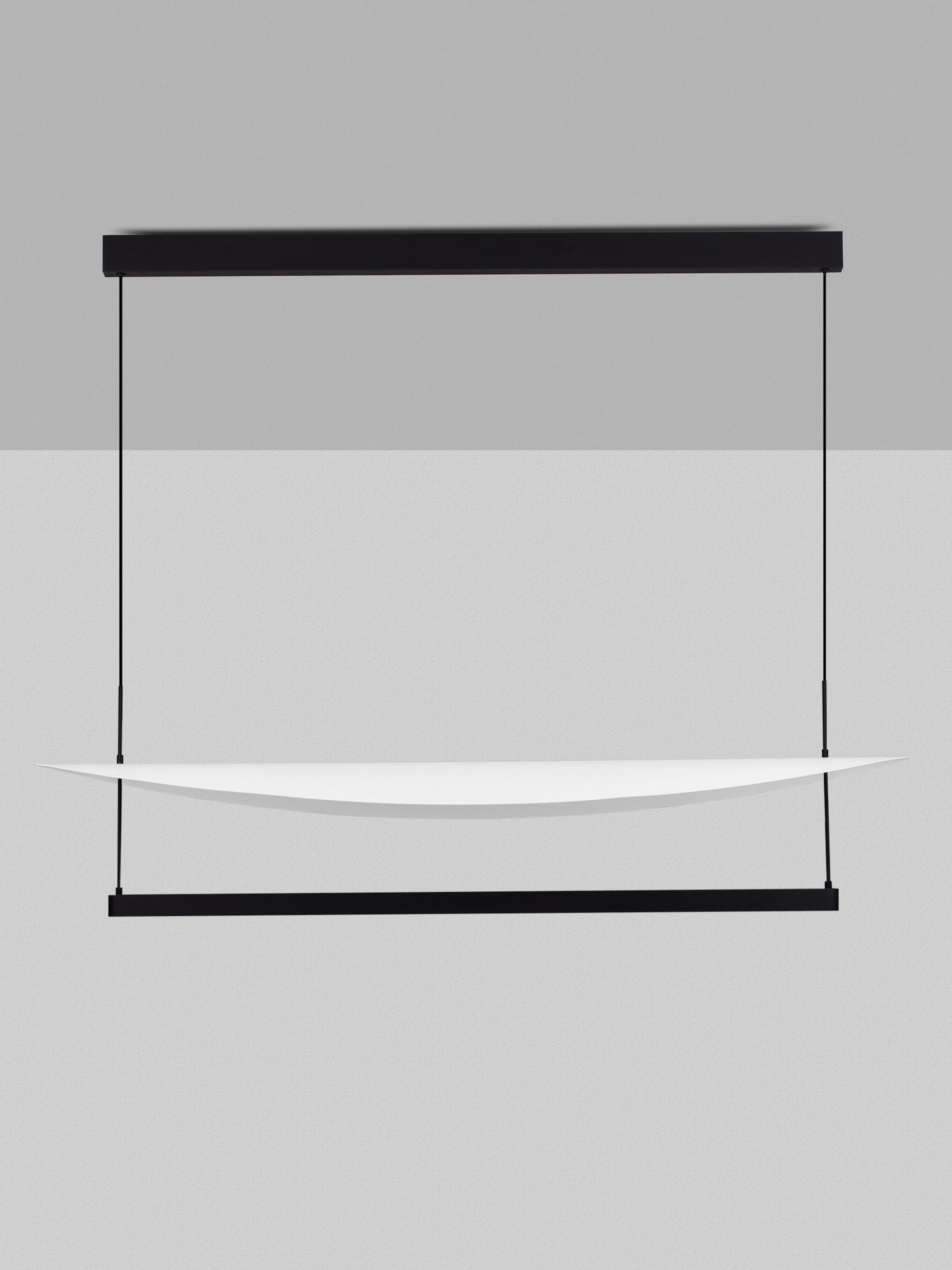 DIONA | L 120 W 30 H 160 cm | 81 W | 2700 K | 5160 lm | IP20 | Black/White | Aluminum