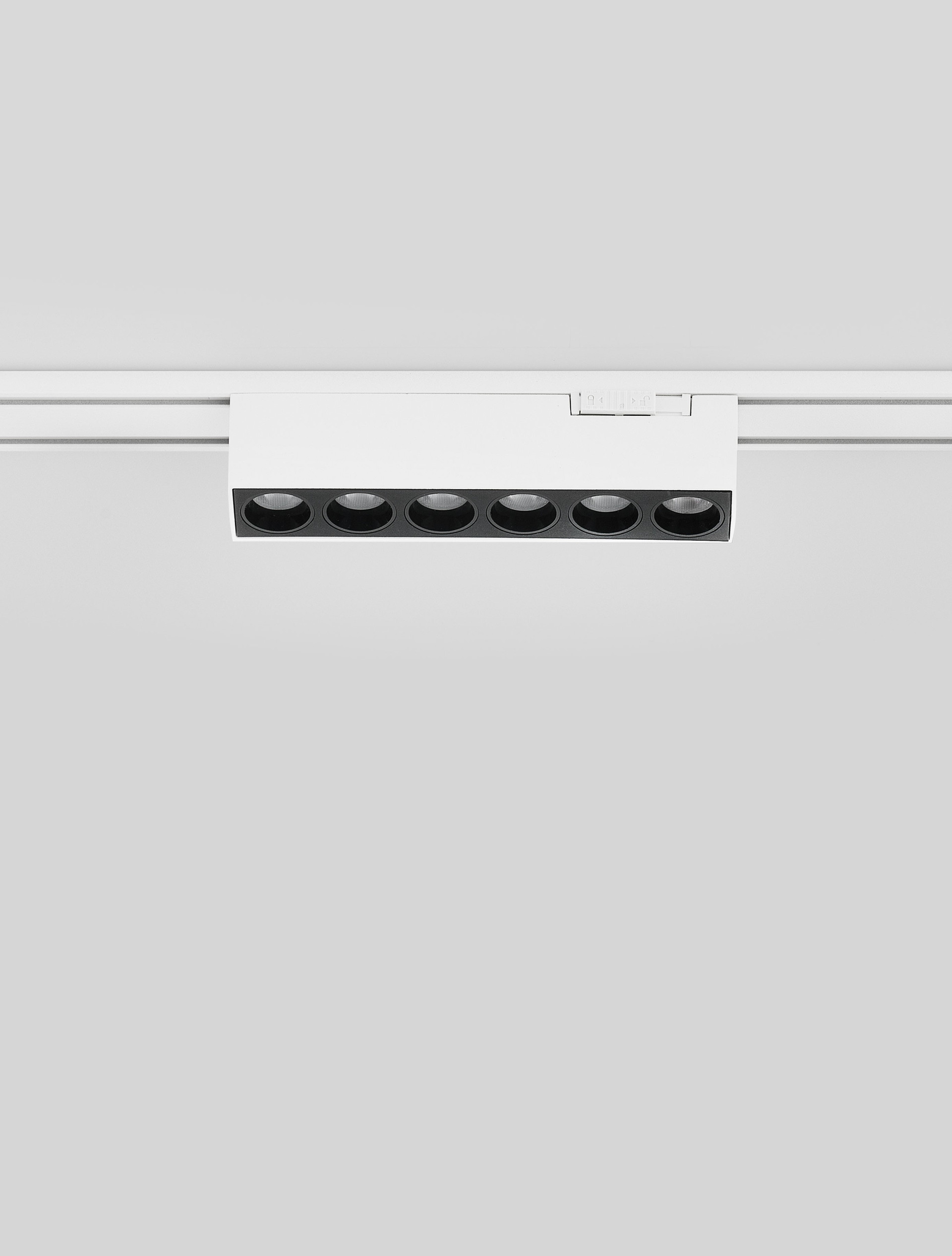 Shallow W30-6W-Triac
