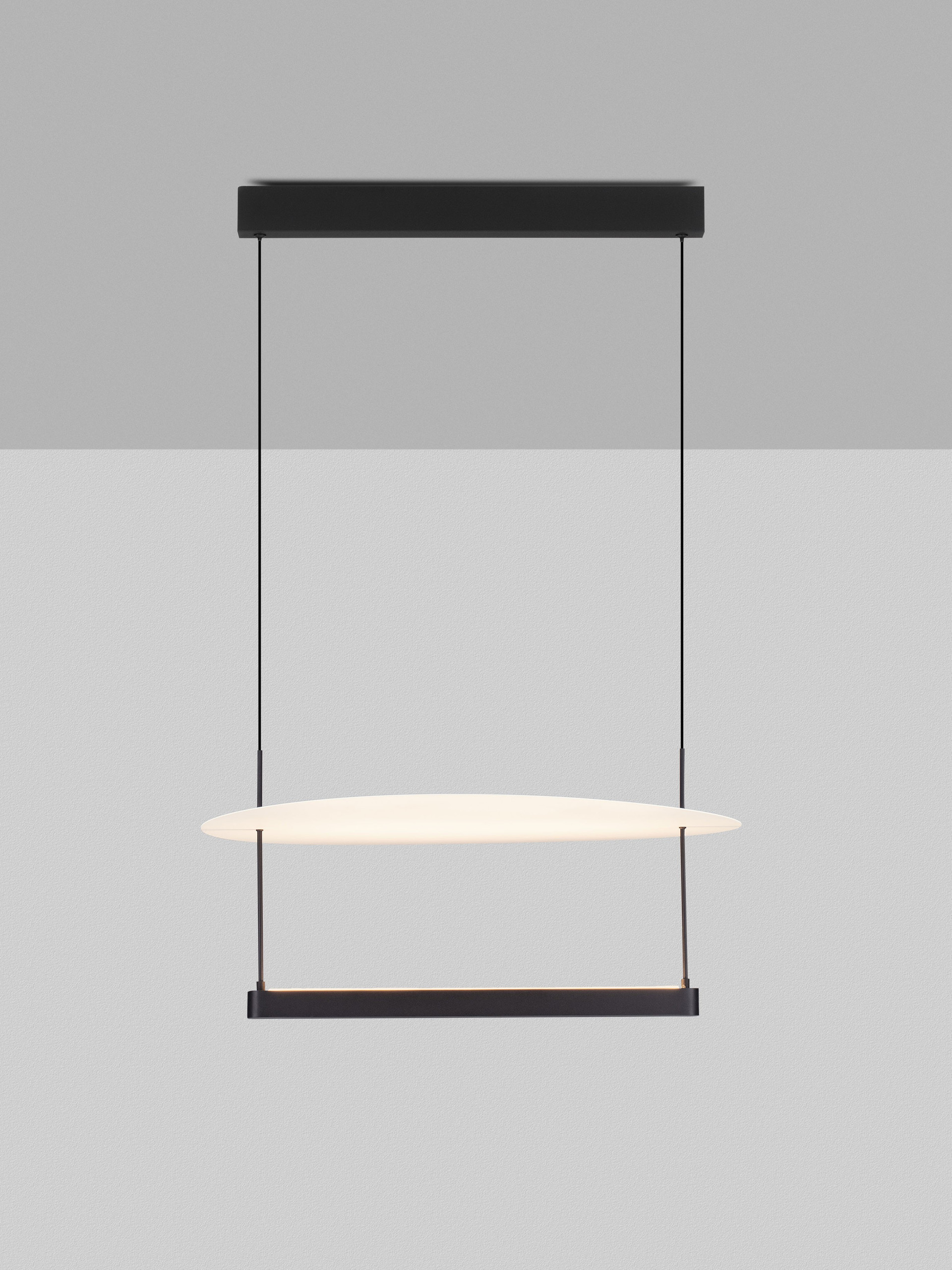 DIONA | L 60 W 60 H 160 cm | 40 W | 3000 K | 2560 lm | IP20 | Negro/Blanco | Aluminio