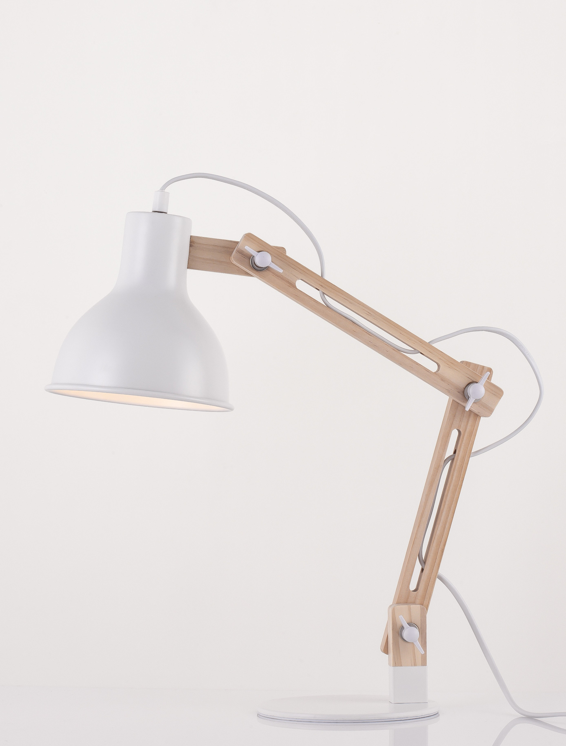 GROU | W 41.3 H 45.5 D 15 cm | 12 W | IP20 | White | Metal/Wood