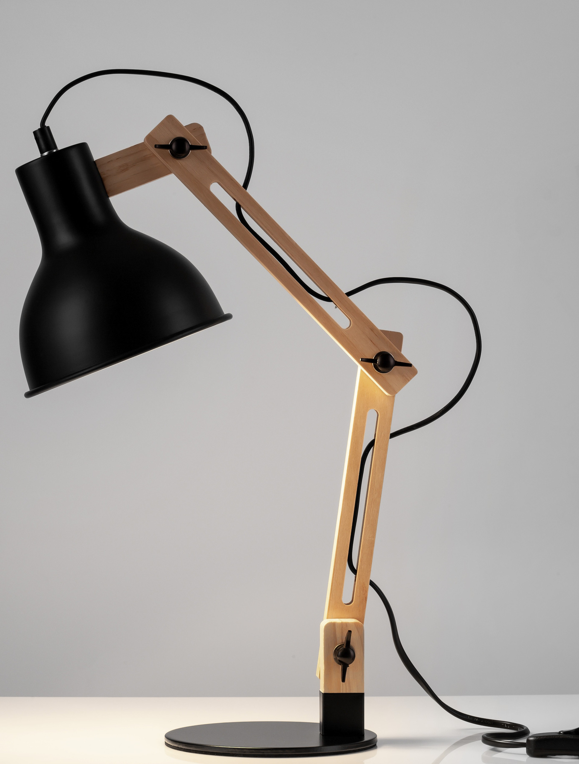 GROU | W 41.3 H 45.5 D 15 cm | 12 W | IP20 | Black | Metal/Wood