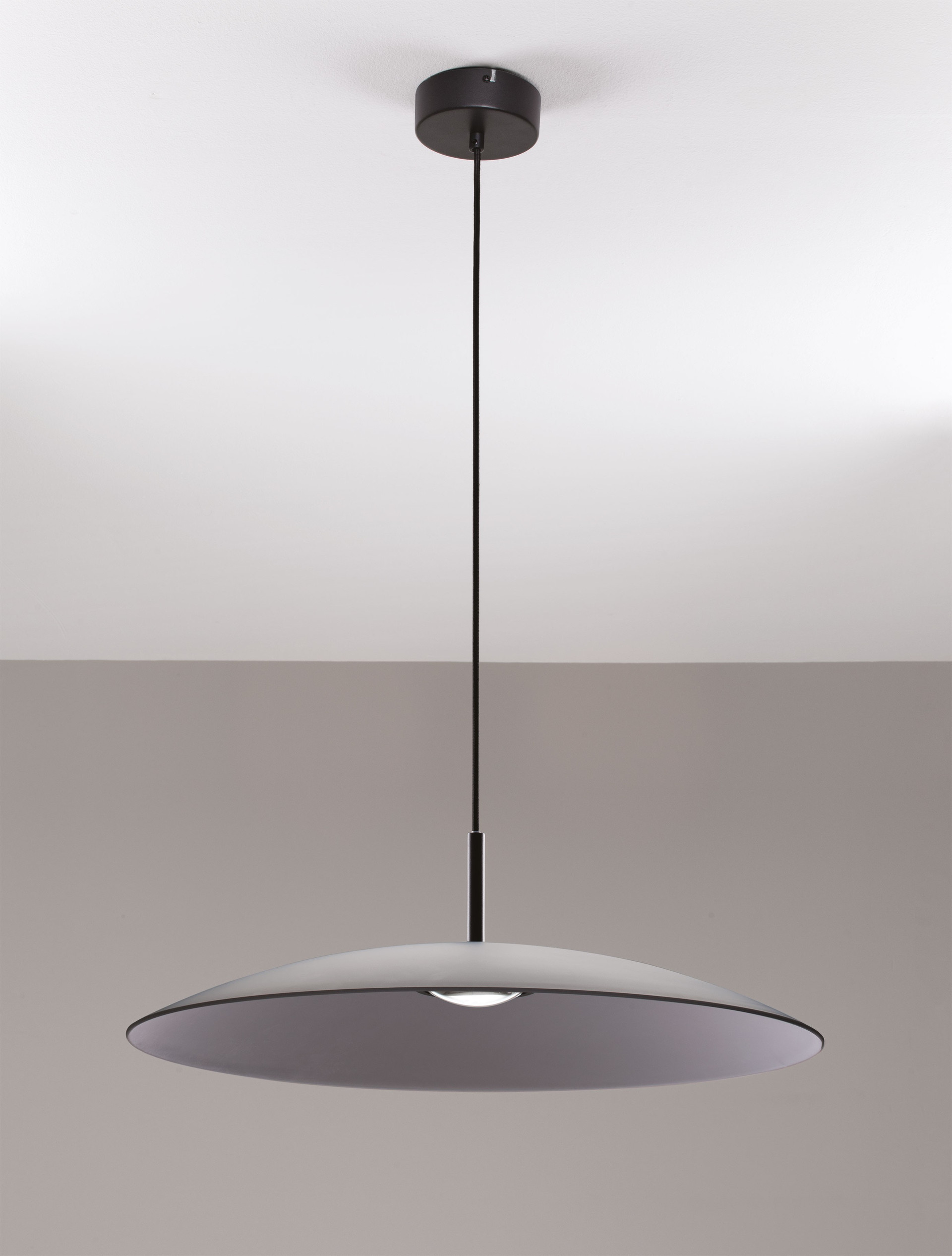 POLIFEMO | H 153 D 60 cm | 17 W | IP20 | Black/Smokey | Glass/Metal