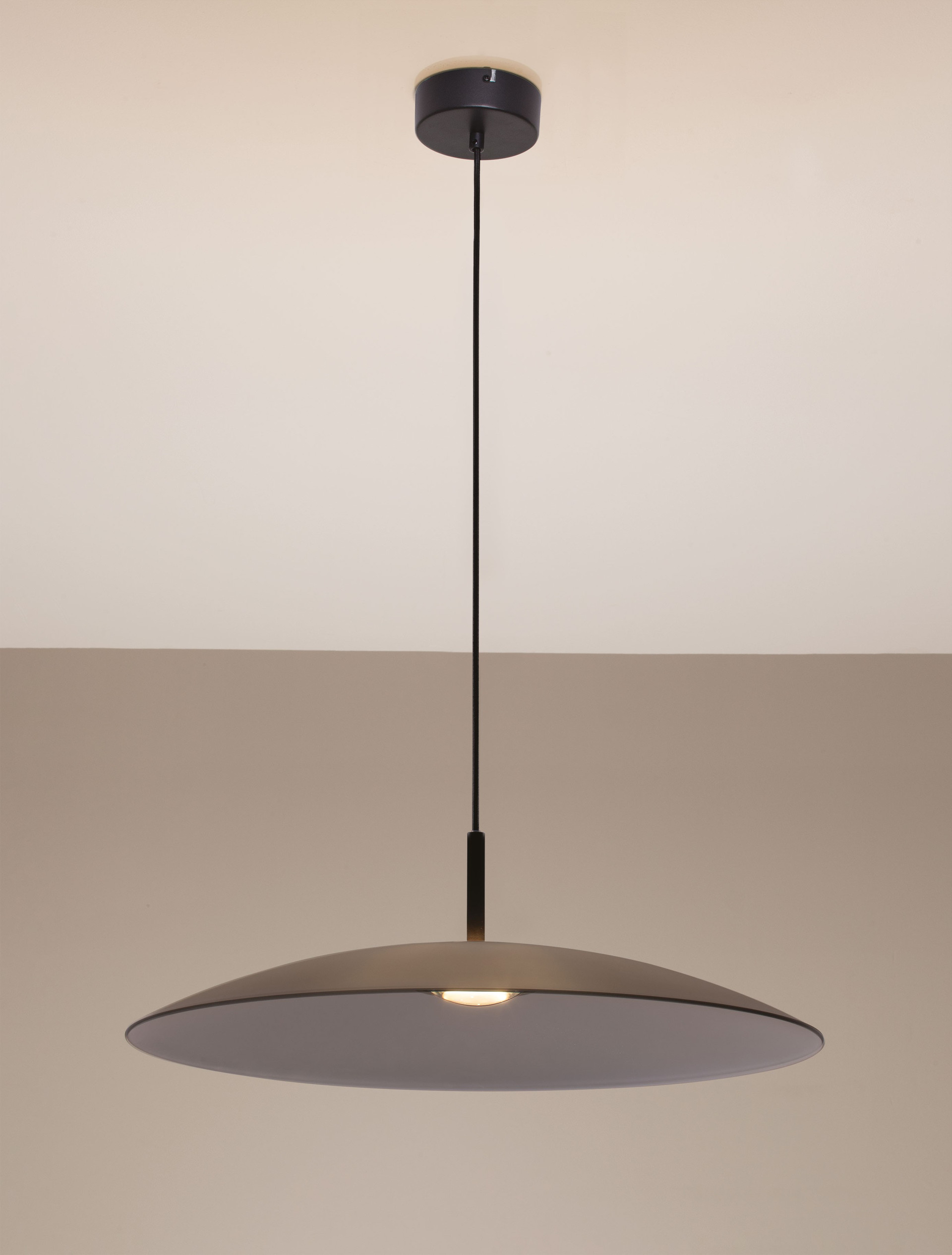 POLIFEMO | H 153 D 60 cm | 17 W | IP20 | Black/Smokey | Glass/Metal